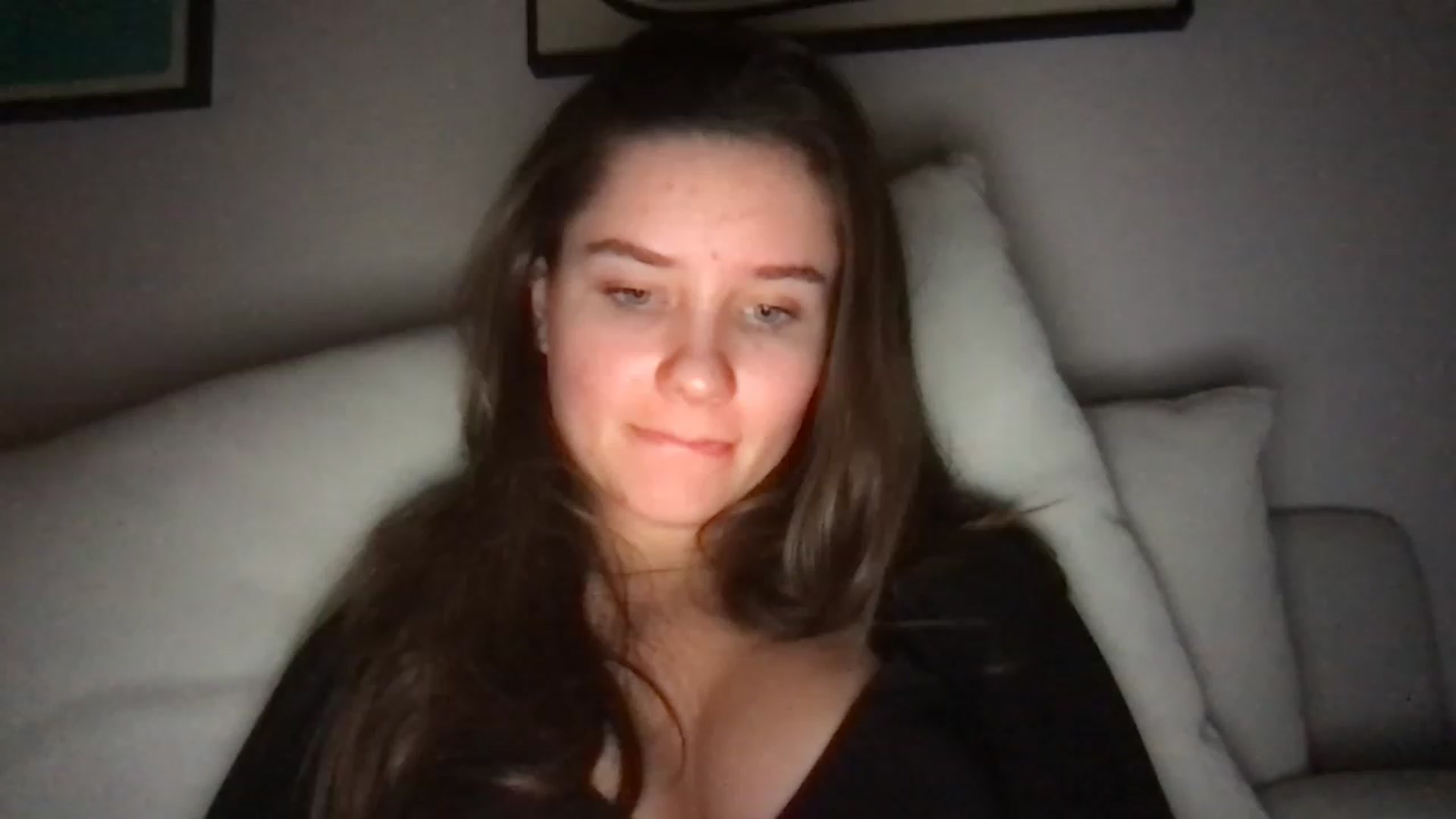 Gallery image thumbnail from AlinaRoss's myfreecams stream on, 01/31/2023, 10:12 image 9 of 20