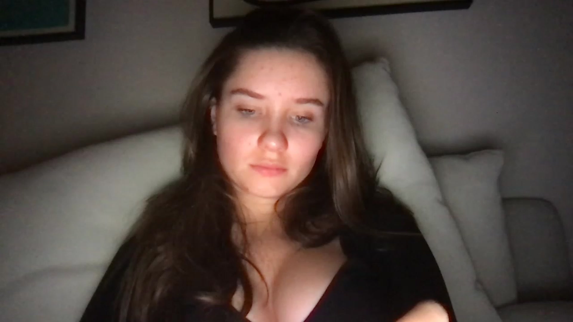 Gallery image thumbnail from AlinaRoss's myfreecams stream on, 01/31/2023, 10:12 image 7 of 20