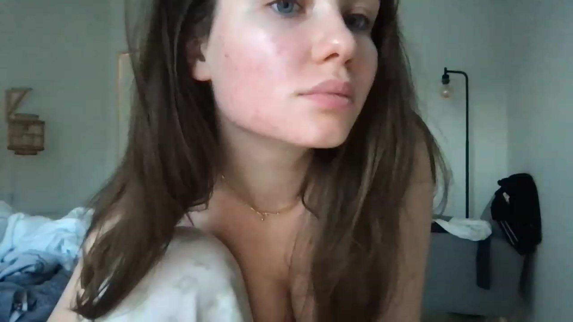 Gallery image thumbnail from AlinaRoss's myfreecams stream on, 02/10/2023, 23:04 image 7 of 20