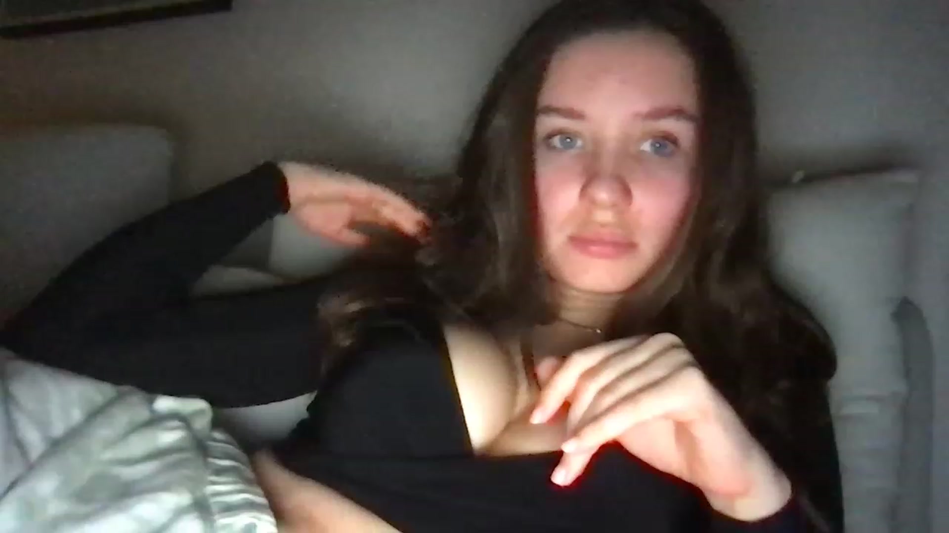 Gallery image thumbnail from AlinaRoss's myfreecams stream on, 02/18/2023, 03:28 image 5 of 20