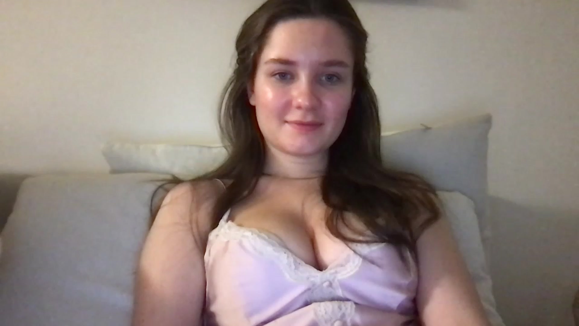 Gallery image thumbnail from AlinaRoss's myfreecams stream on, 02/20/2023, 07:00 image 20 of 20