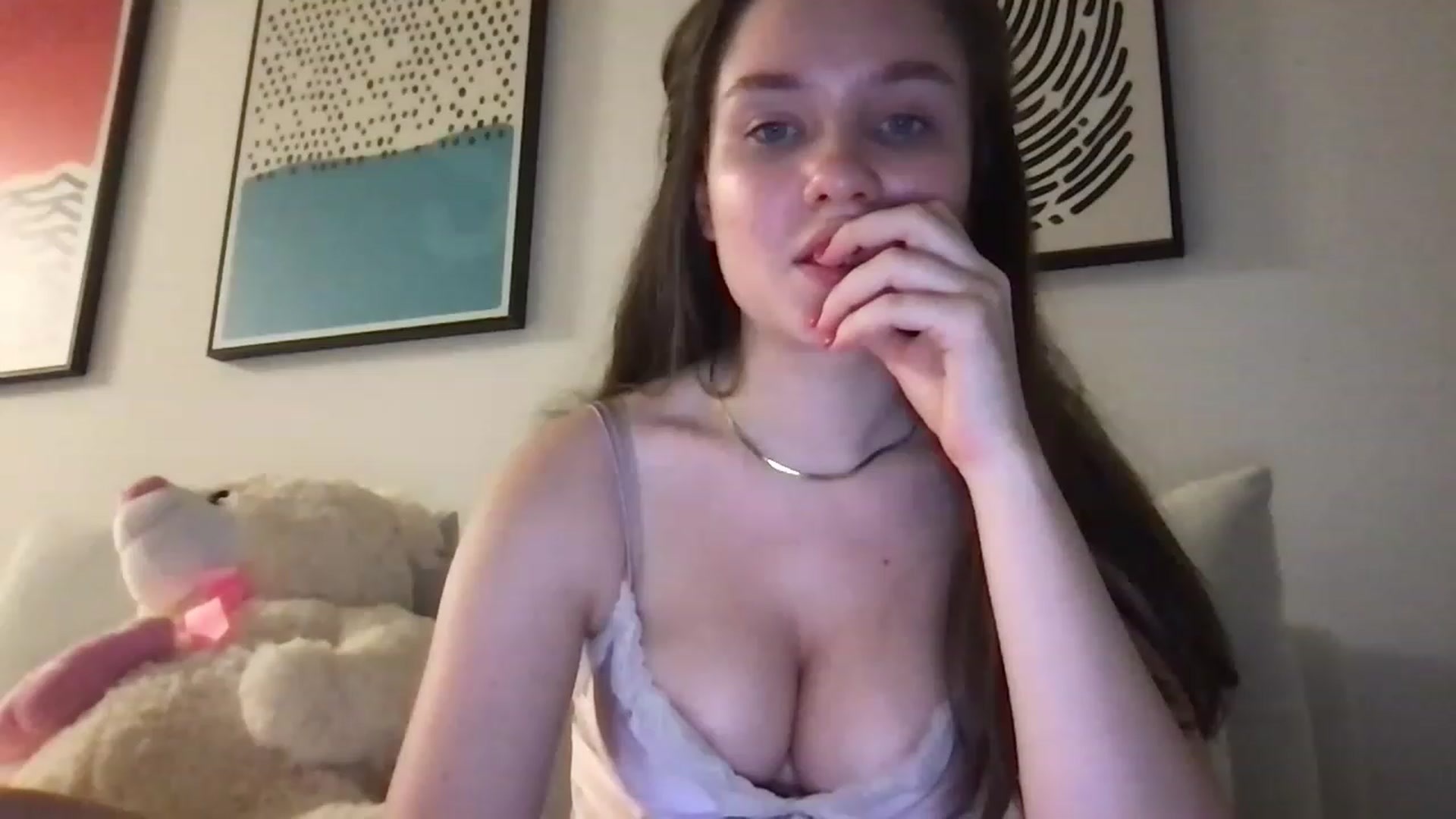 Gallery image thumbnail from AlinaRoss's myfreecams stream on, 02/20/2023, 07:00 image 3 of 20
