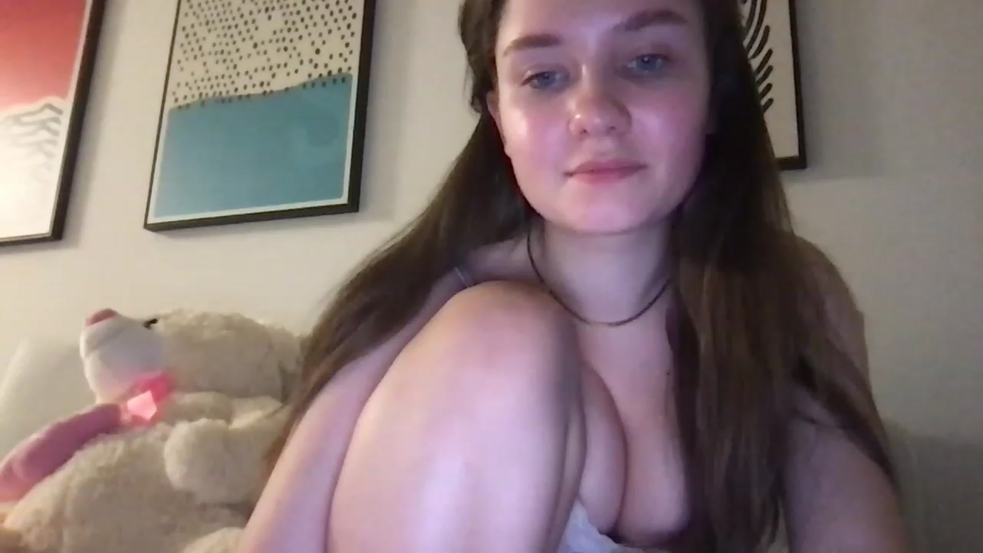Gallery image thumbnail from AlinaRoss's myfreecams stream on, 02/20/2023, 07:00 image 8 of 20