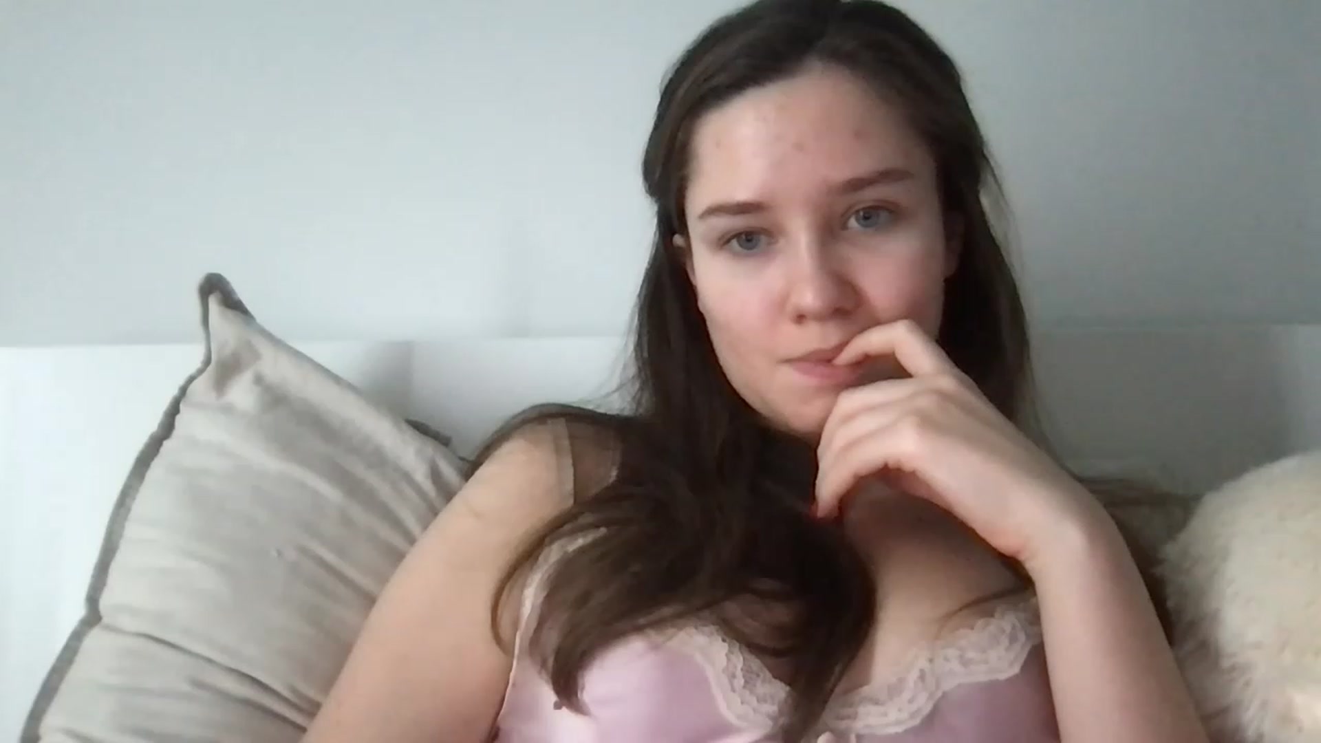 Gallery image thumbnail from AlinaRoss's myfreecams stream on, 02/22/2023, 21:55 image 15 of 20