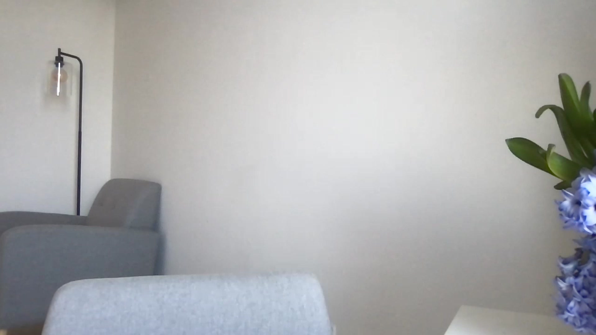 Gallery image thumbnail from AlinaRoss's myfreecams stream on, 03/04/2023, 24:22 image 5 of 20