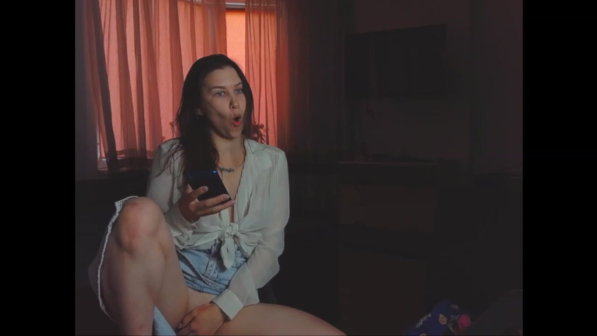 Gallery image thumbnail from Alina_Flores's myfreecams stream on, 07/16/2023, 12:17 image 16 of 20