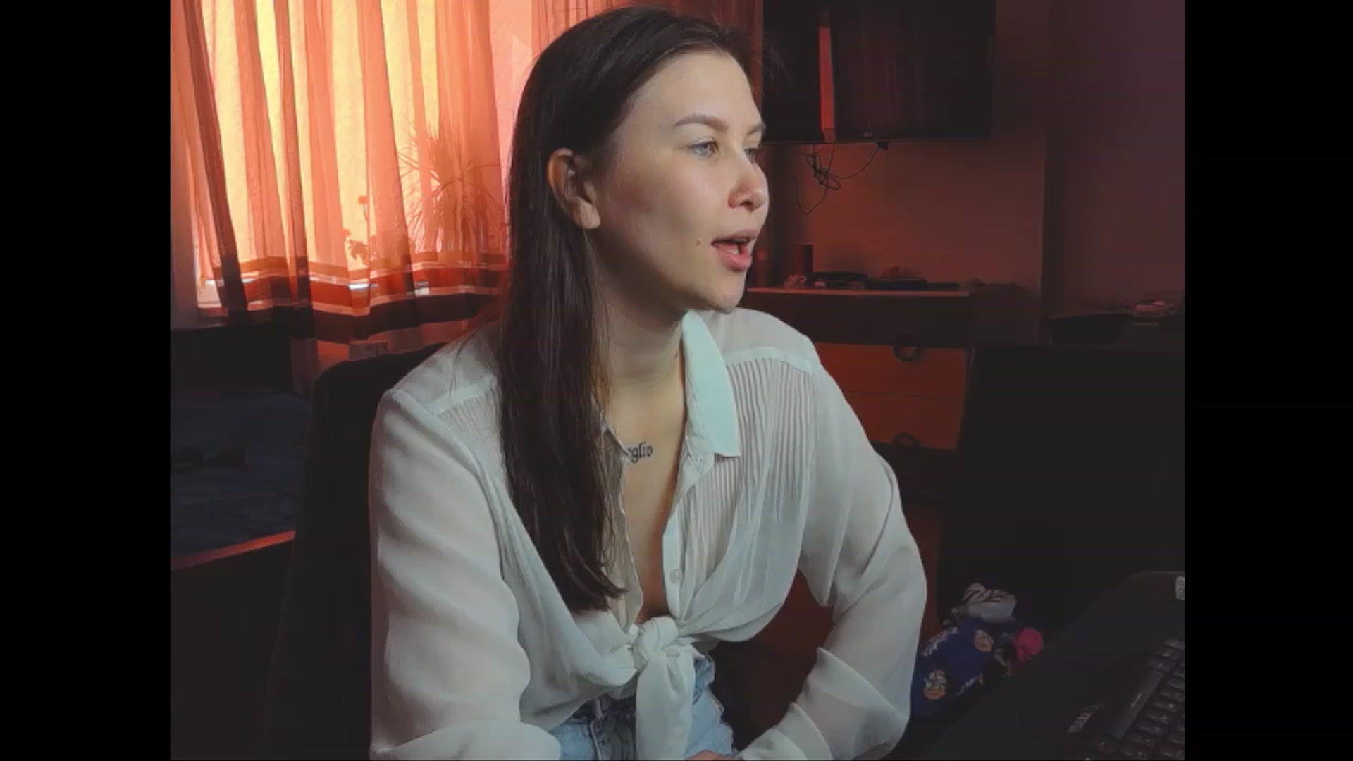 Gallery image thumbnail from Alina_Flores's myfreecams stream on, 07/16/2023, 13:04 image 18 of 20