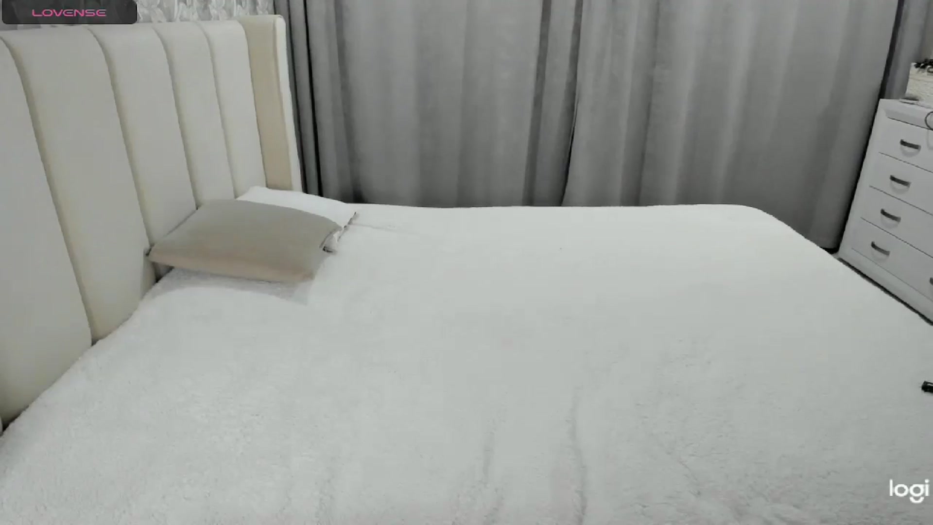 Gallery image thumbnail from Alina_Li___'s myfreecams stream on, 11/15/2024, 16:08 image 20 of 20