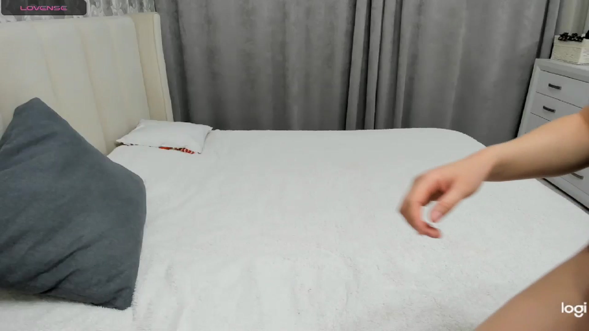 Gallery image thumbnail from Alina_Li___'s myfreecams stream on, 03/28/2025, 17:04 image 6 of 20