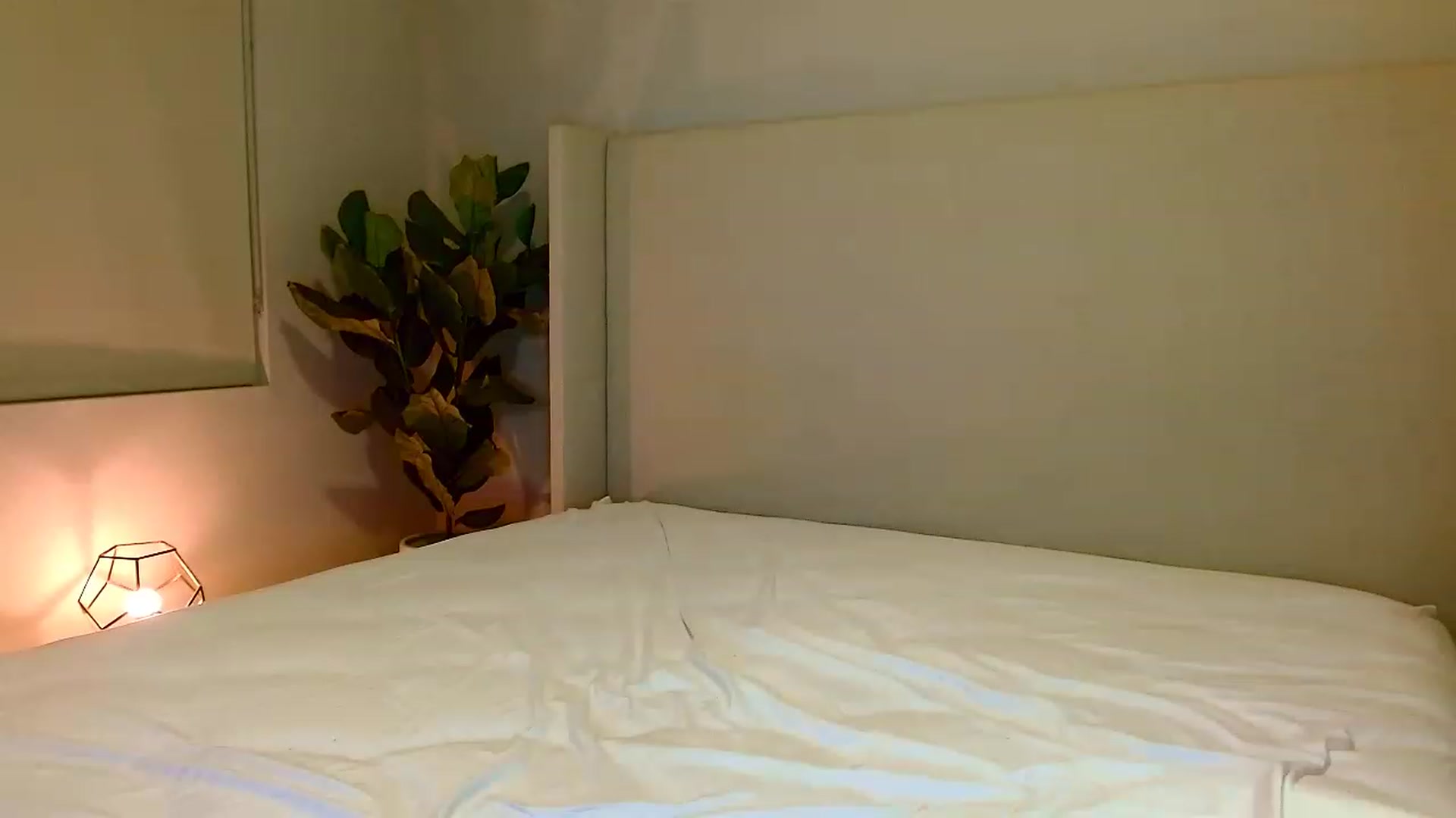 Gallery image thumbnail from Alinagreyy's myfreecams stream on, 02/15/2023, 06:55 image 15 of 20