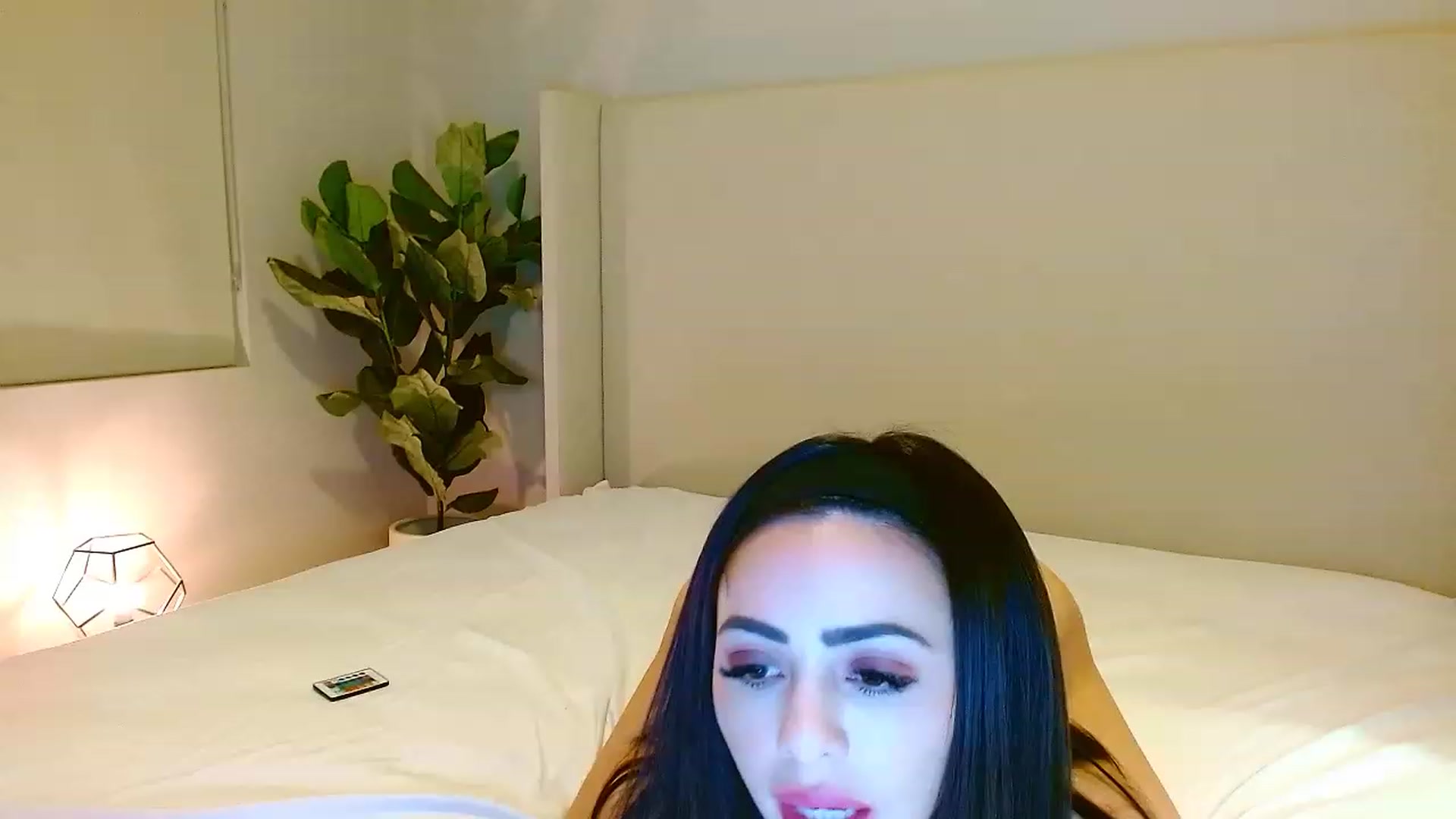 Gallery image thumbnail from Alinagreyy's myfreecams stream on, 02/16/2023, 08:49 image 1 of 20