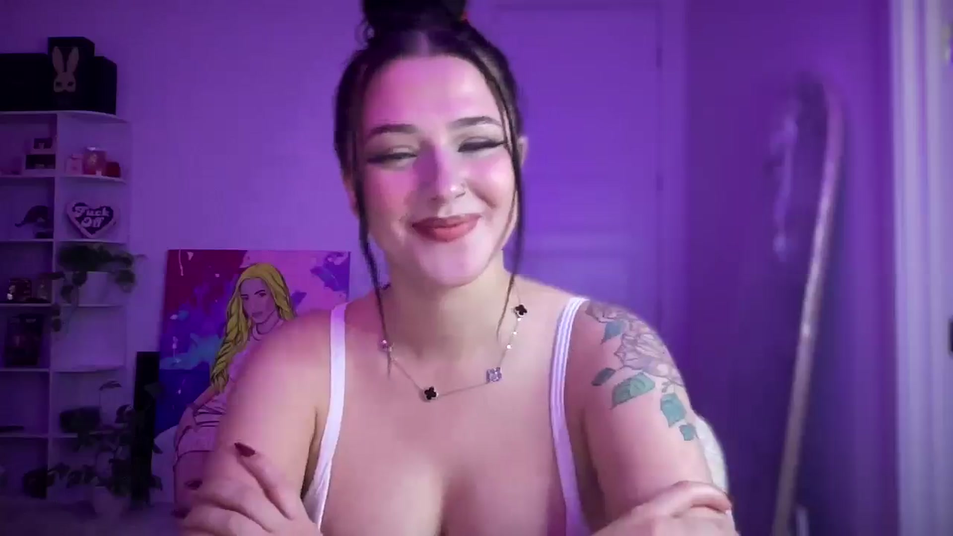 Gallery image thumbnail from Alinasnoww's myfreecams stream on, 02/04/2026, 08:40 image 13 of 20