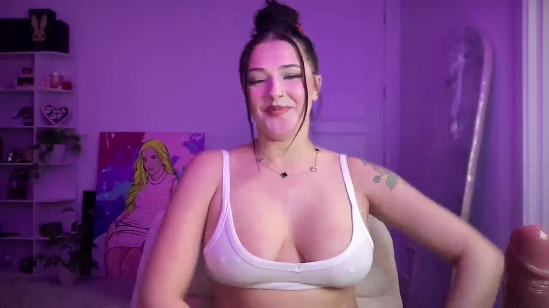 Gallery image thumbnail from Alinasnoww's myfreecams stream on, 02/04/2026, 08:40 image 7 of 20