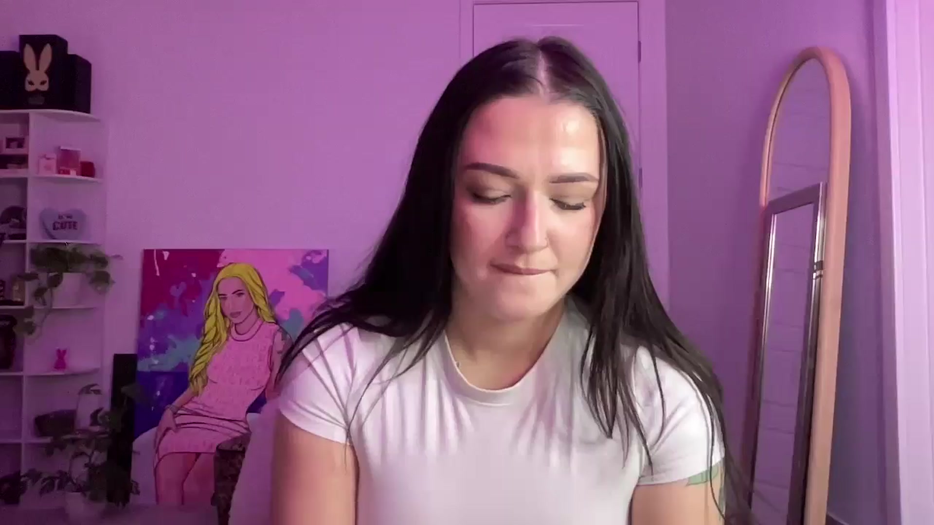 Gallery image thumbnail from Alinasnoww's myfreecams stream on, 02/07/2026, 02:02 image 17 of 20