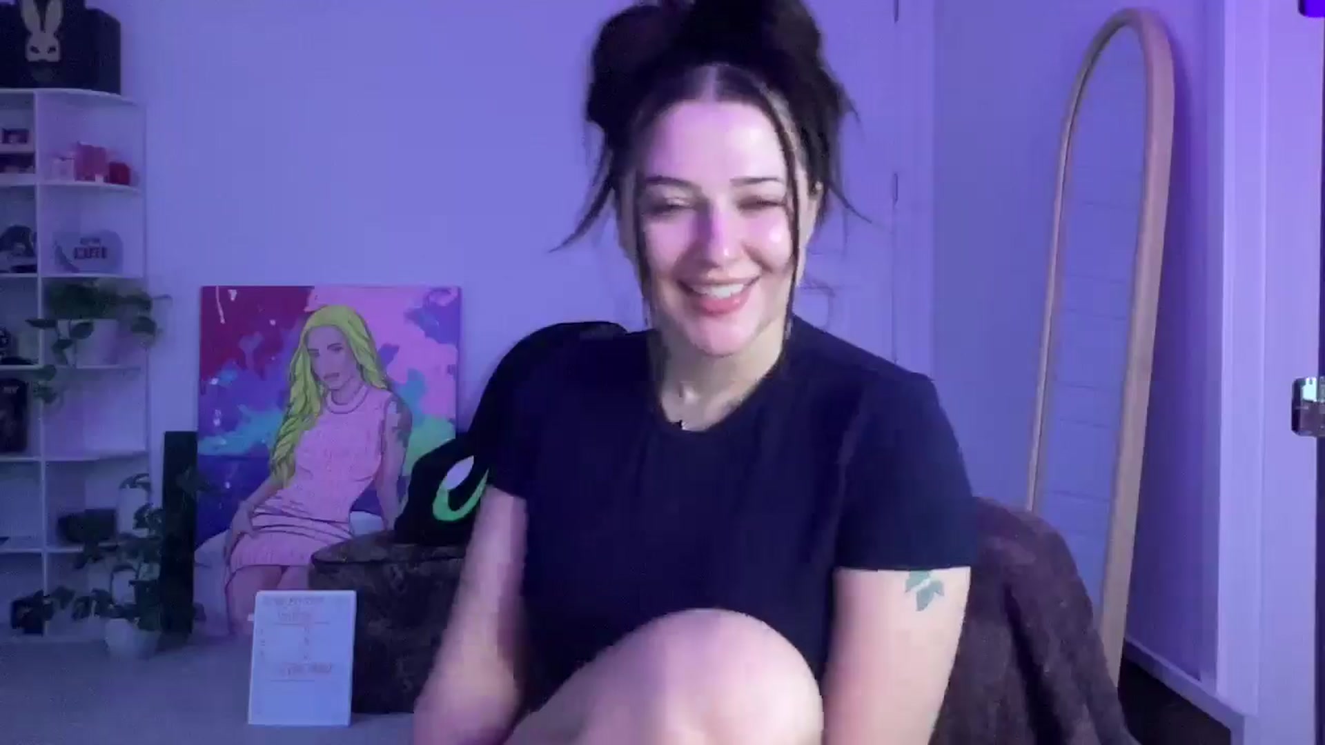 Gallery image thumbnail from Alinasnoww's myfreecams stream on, 02/08/2026, 23:49 image 6 of 20