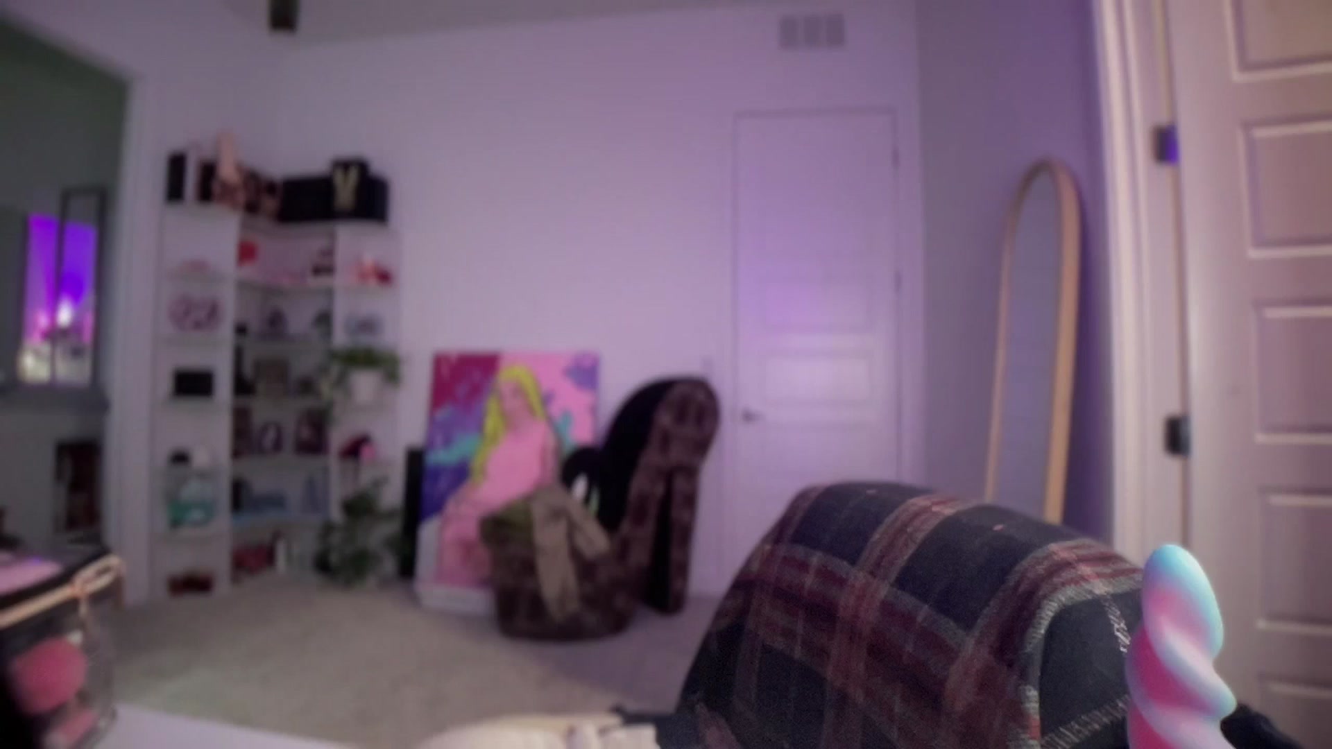 Gallery image thumbnail from Alinasnoww's myfreecams stream on, 02/18/2026, 22:12 image 1 of 20