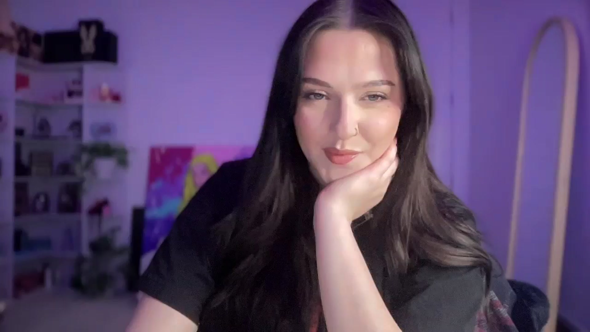 Gallery image thumbnail from Alinasnoww's myfreecams stream on, 02/19/2026, 01:34 image 1 of 20