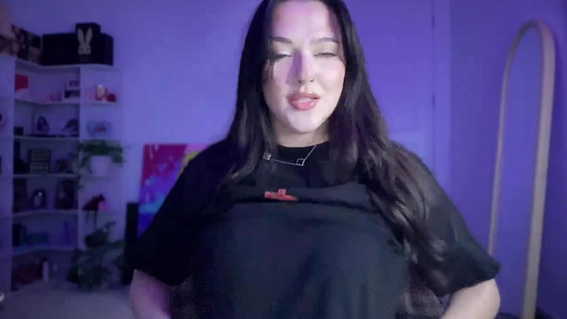 Gallery image thumbnail from Alinasnoww's myfreecams stream on, 02/19/2026, 01:34 image 7 of 20