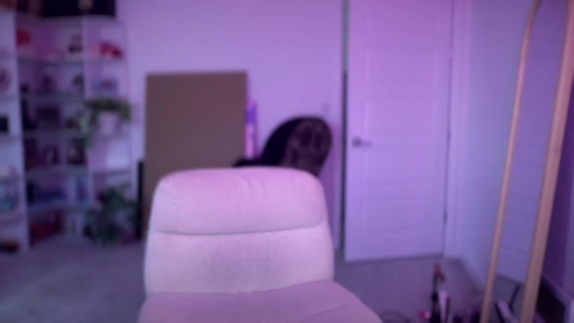 Gallery image thumbnail from Alinasnoww's myfreecams stream on, 02/28/2026, 19:53 image 6 of 20