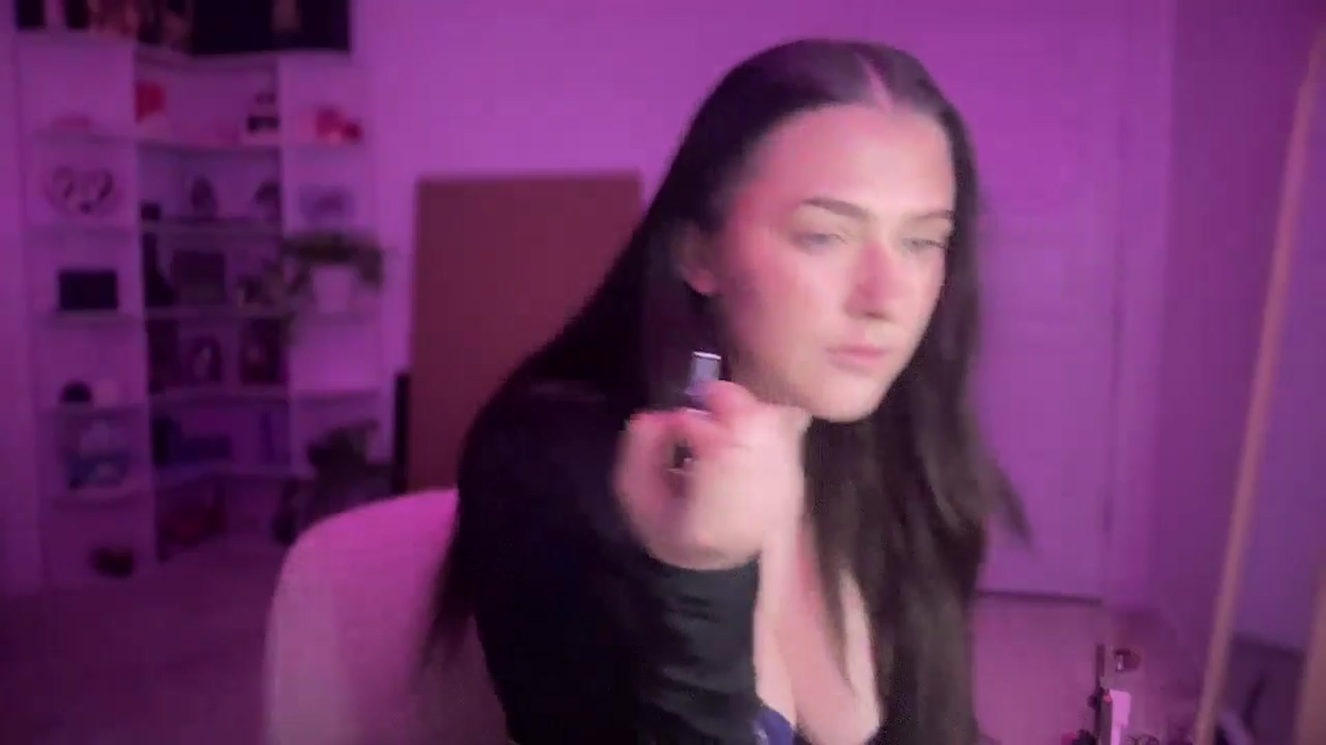 Gallery image thumbnail from Alinasnoww's myfreecams stream on, 03/02/2026, 07:21 image 4 of 20
