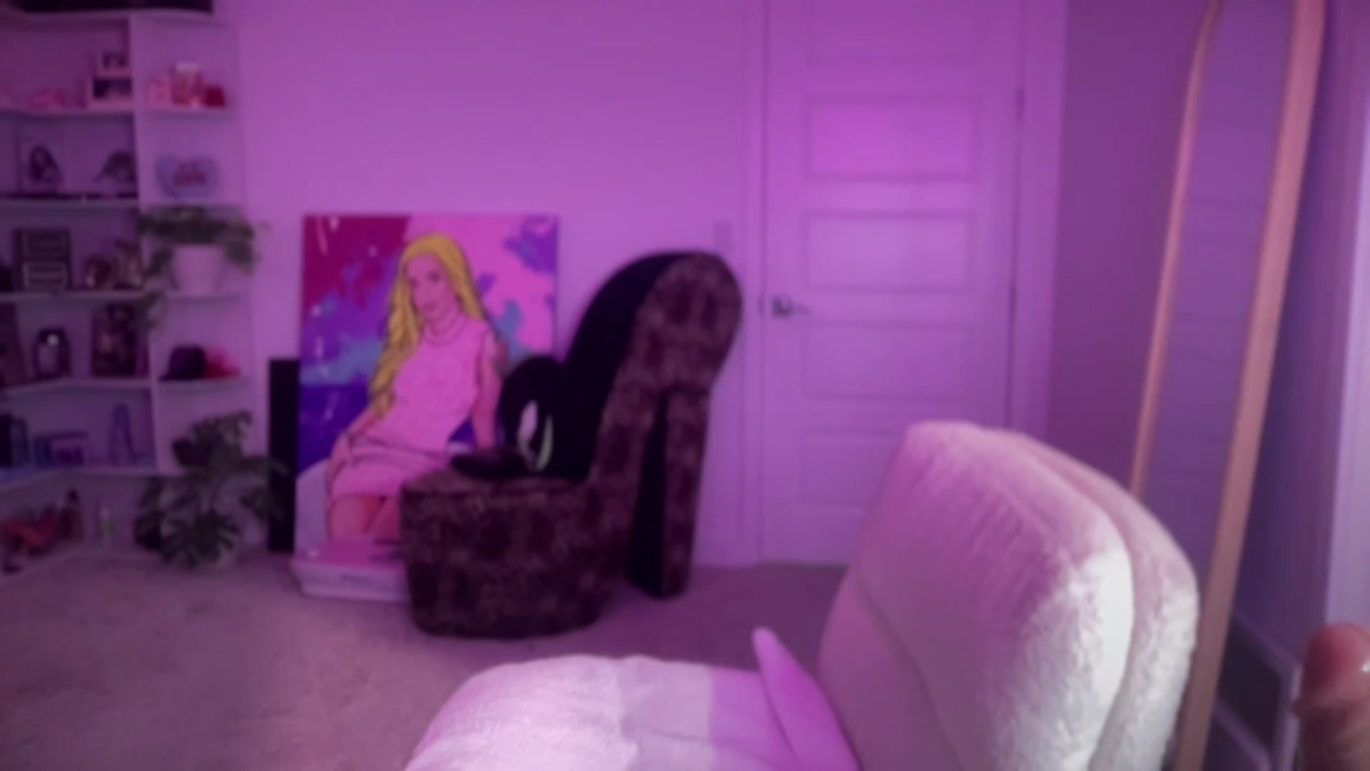 Gallery image thumbnail from Alinasnoww's myfreecams stream on, 03/03/2026, 08:05 image 12 of 20
