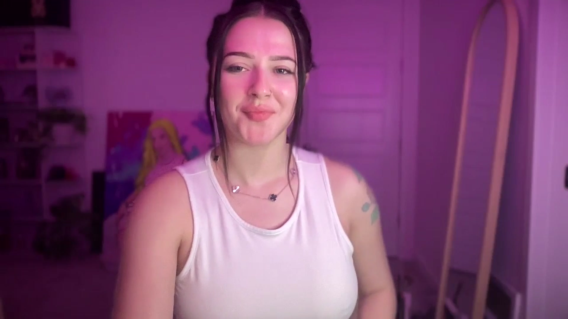 Gallery image thumbnail from Alinasnoww's myfreecams stream on, 03/03/2026, 09:40 image 4 of 20
