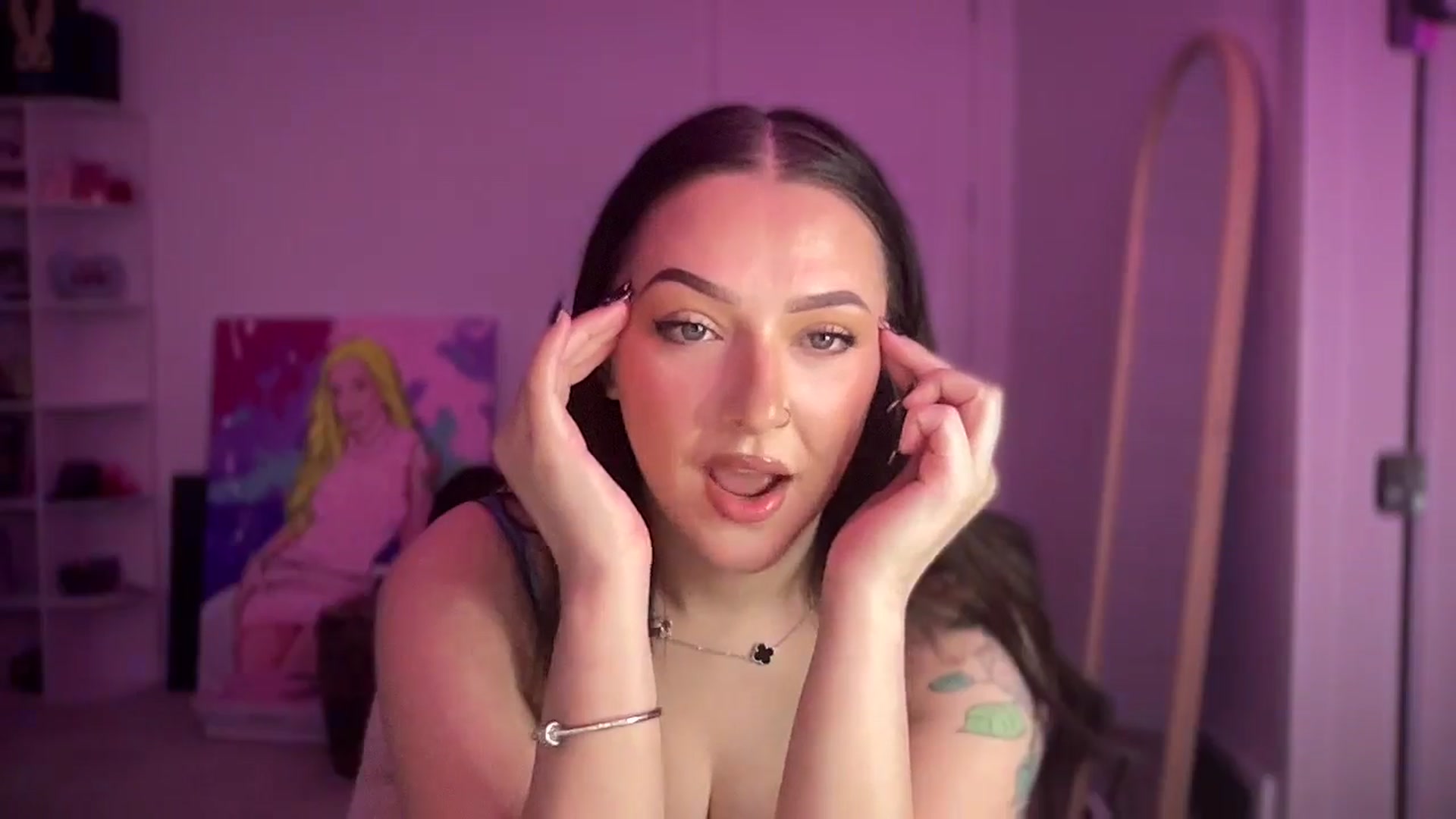 Gallery image thumbnail from Alinasnoww's myfreecams stream on, 03/03/2026, 23:50 image 5 of 20