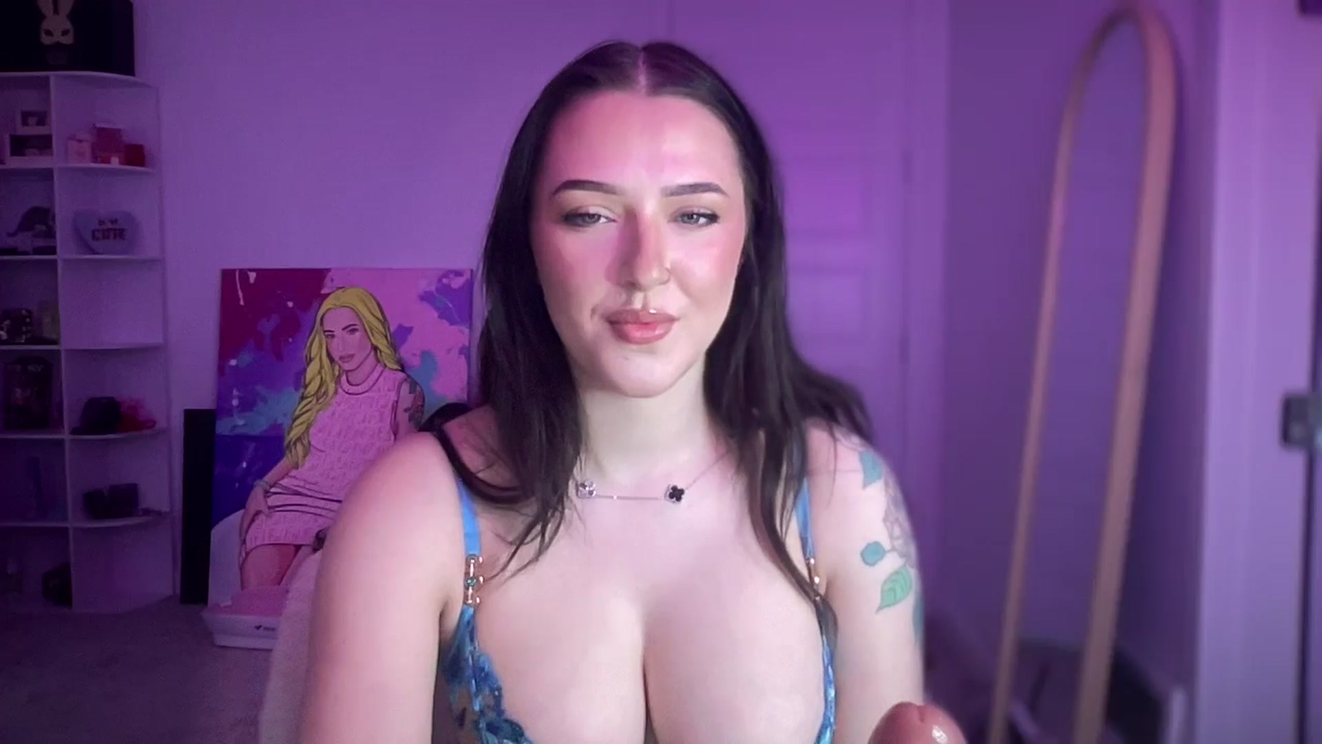 Gallery image thumbnail from Alinasnoww's myfreecams stream on, 03/03/2026, 23:50 image 9 of 20