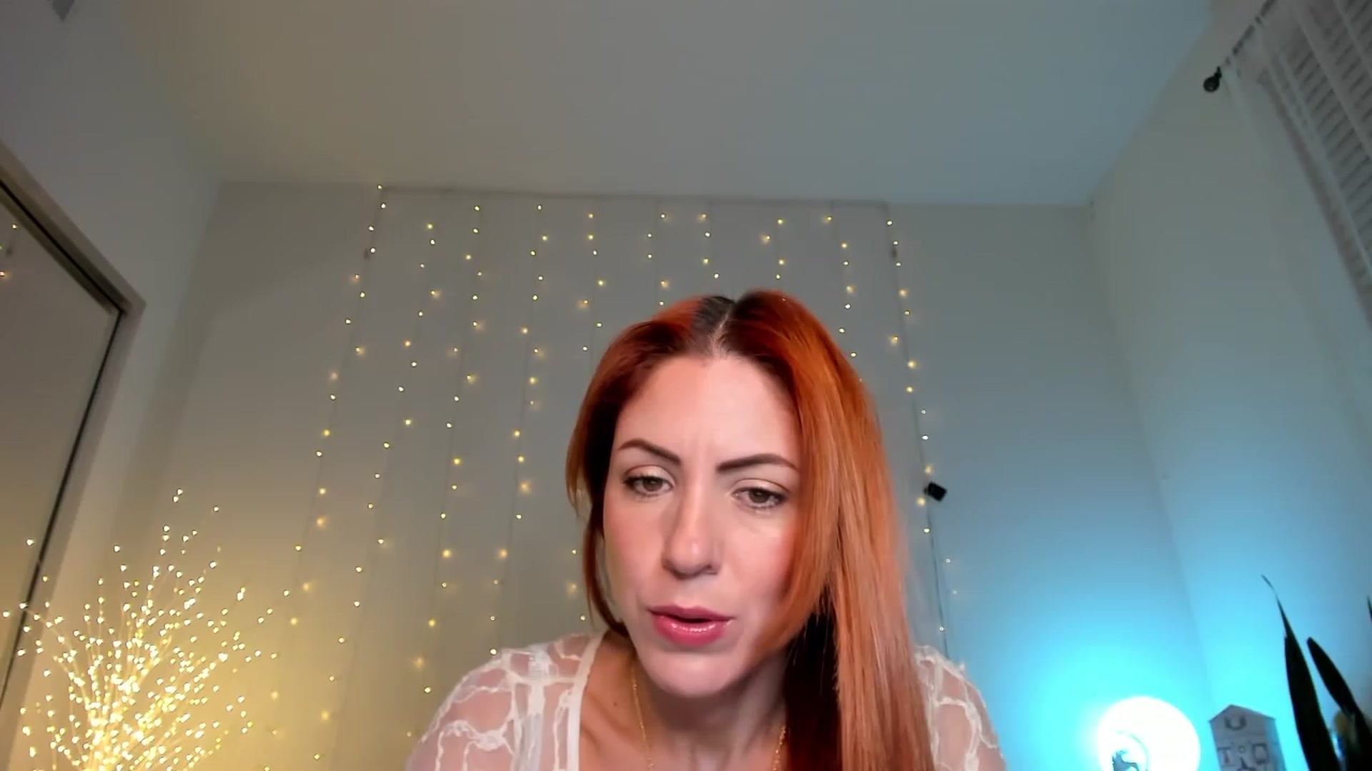 Gallery image thumbnail from AlisOnFire's myfreecams stream on, 12/03/2022, 06:15 image 1 of 20