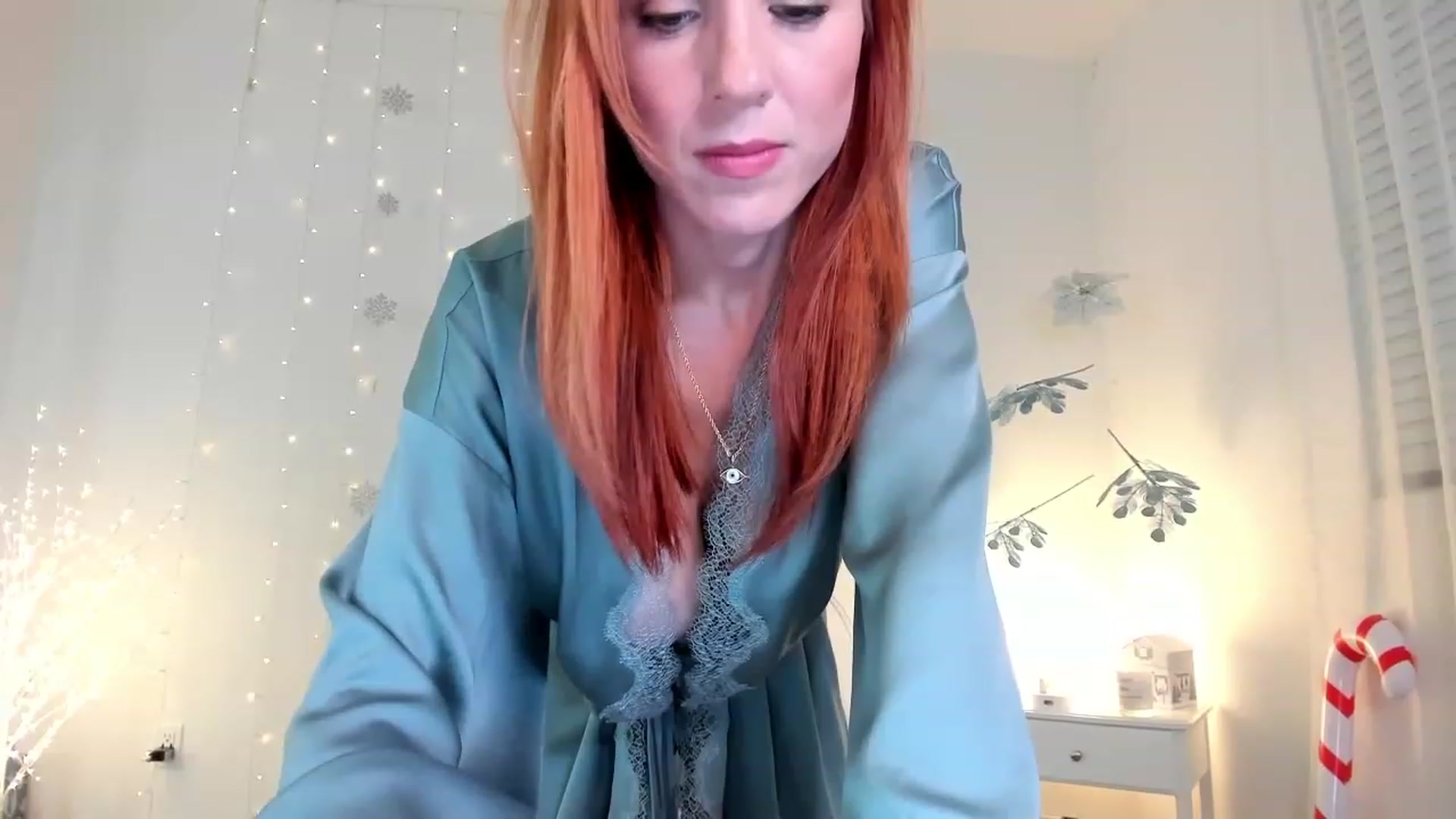 Gallery image thumbnail from AlisOnFire's myfreecams stream on, 12/12/2022, 03:39 image 16 of 20