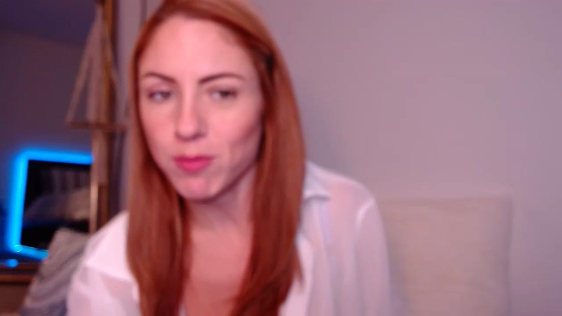 Gallery image thumbnail from AlisOnFire's myfreecams stream on, 01/21/2023, 03:55 image 16 of 20