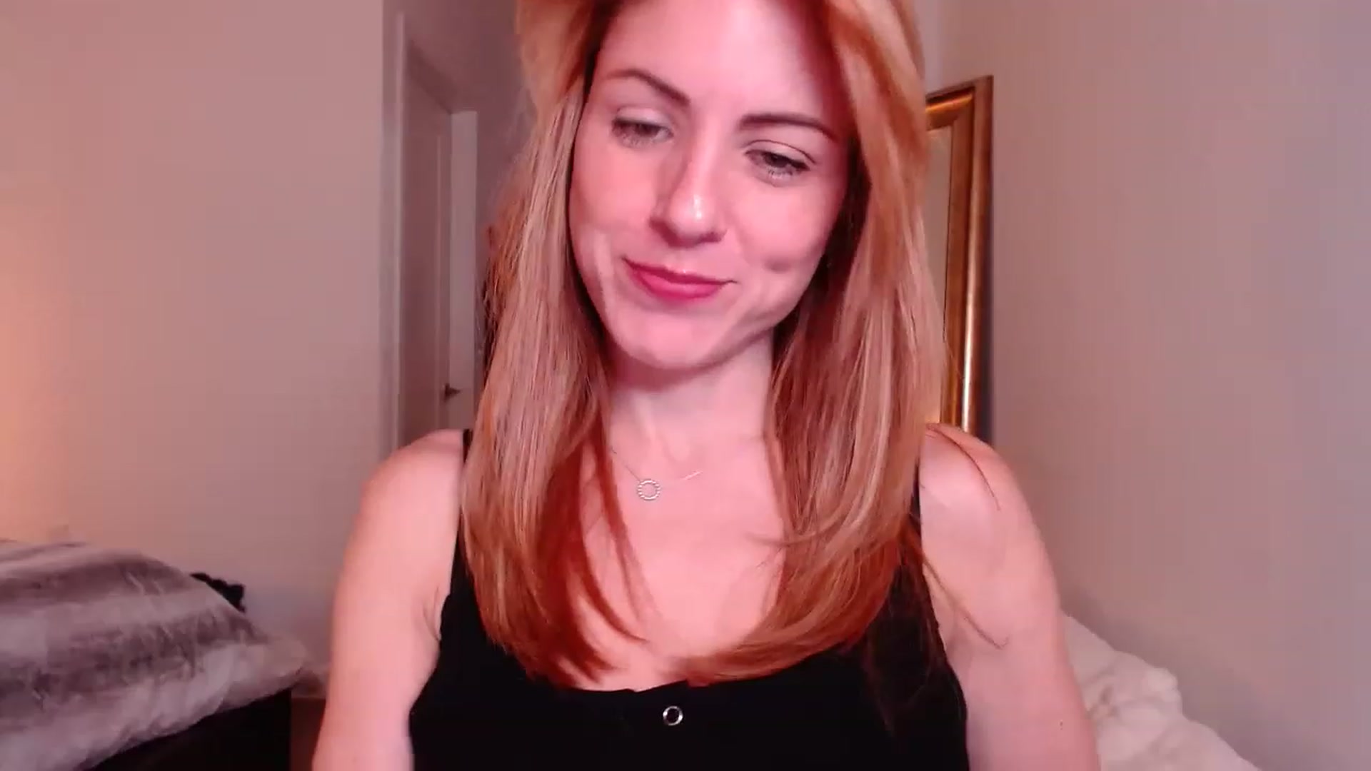 Gallery image thumbnail from AlisOnFire's myfreecams stream on, 01/26/2023, 04:26 image 11 of 20
