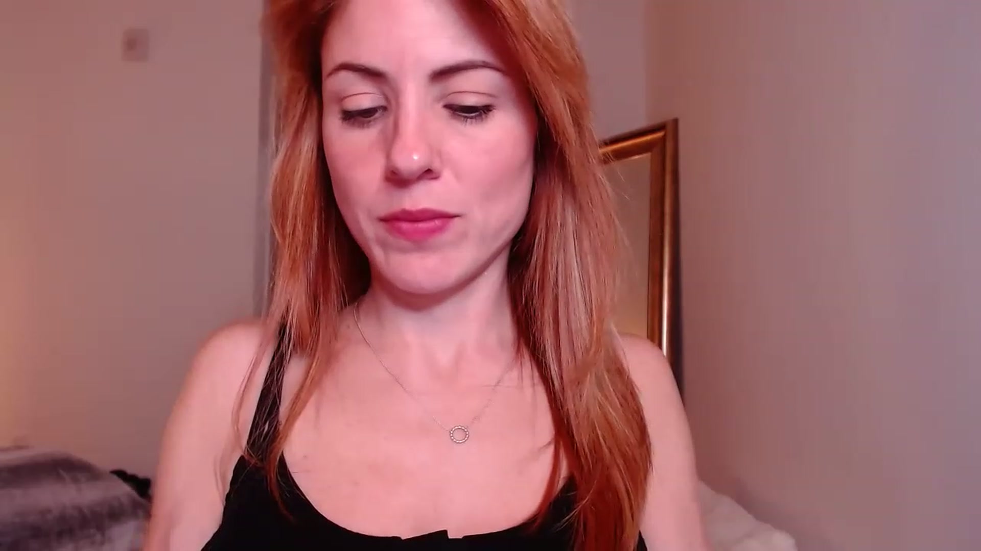 Gallery image thumbnail from AlisOnFire's myfreecams stream on, 01/26/2023, 05:17 image 18 of 20