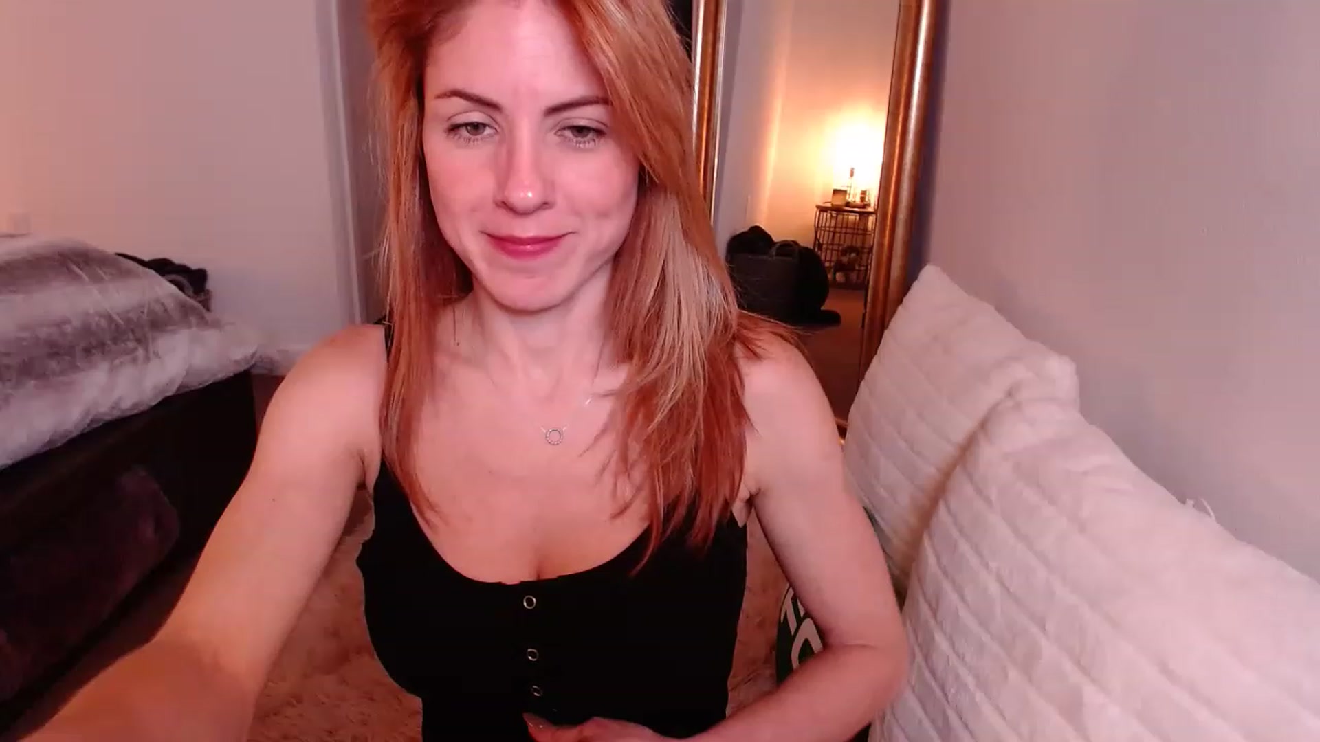 Gallery image thumbnail from AlisOnFire's myfreecams stream on, 01/26/2023, 05:17 image 7 of 20