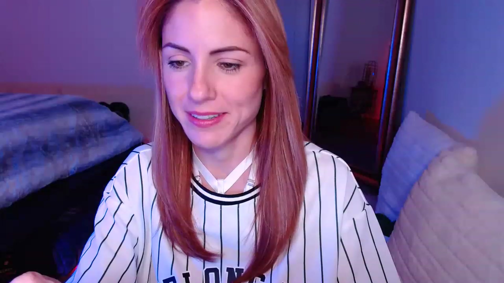 Gallery image thumbnail from AlisOnFire's myfreecams stream on, 01/28/2023, 04:05 image 9 of 20
