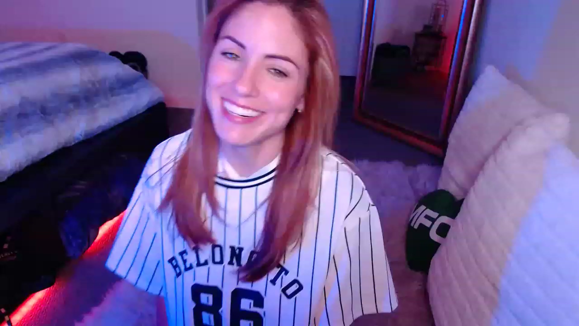 Gallery image thumbnail from AlisOnFire's myfreecams stream on, 01/28/2023, 04:05 image 8 of 20