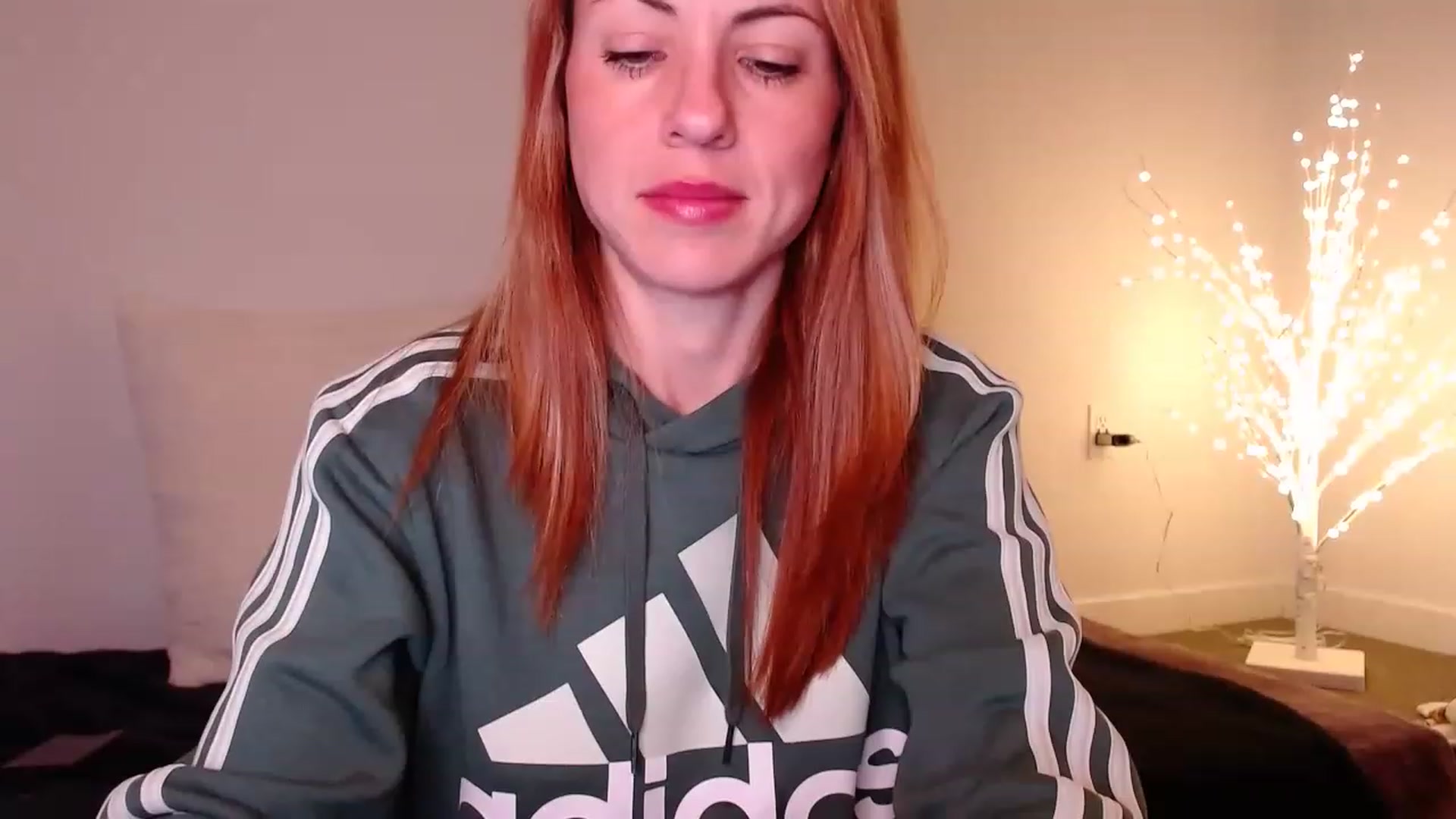 Gallery image thumbnail from AlisOnFire's myfreecams stream on, 02/03/2023, 09:04 image 3 of 20