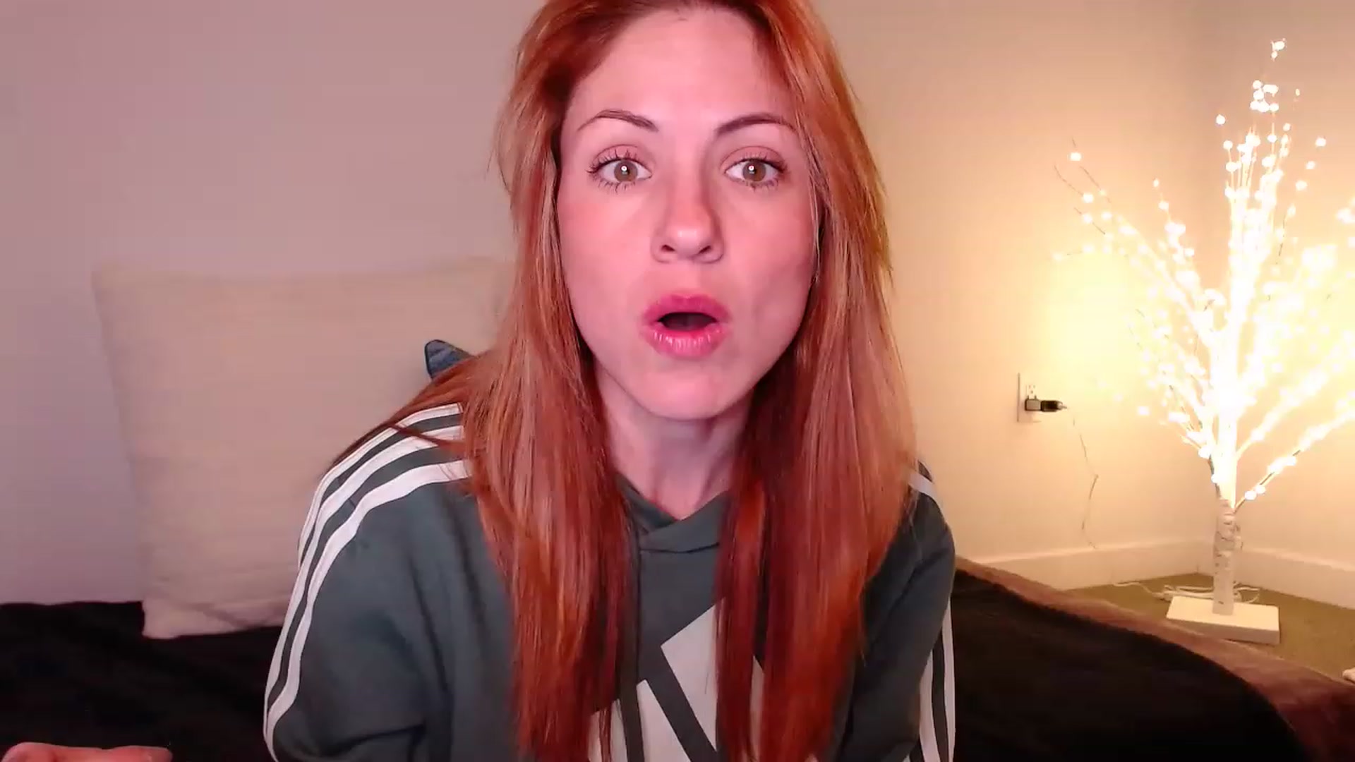 Gallery image thumbnail from AlisOnFire's myfreecams stream on, 02/03/2023, 09:04 image 7 of 20