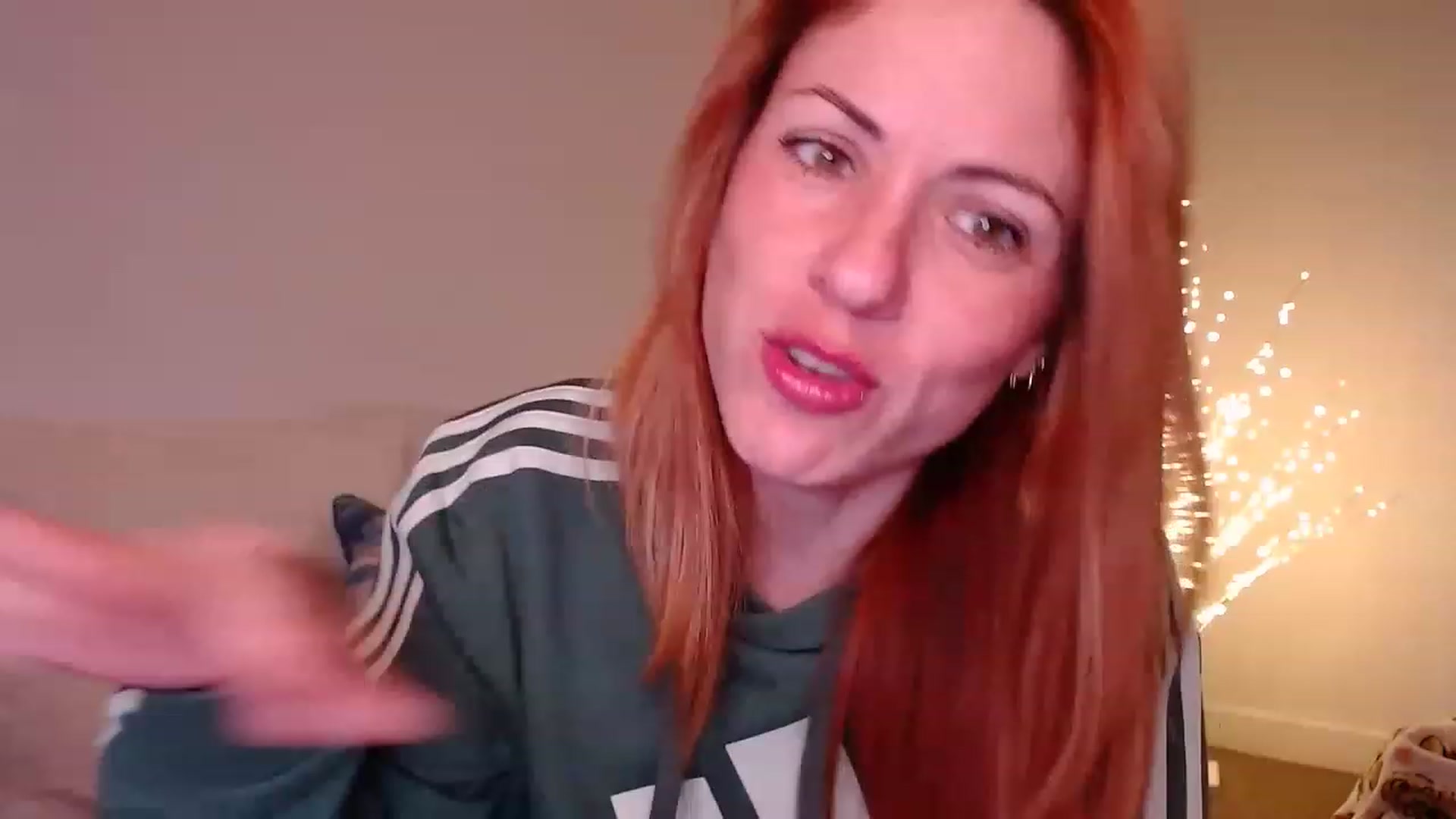 Gallery image thumbnail from AlisOnFire's myfreecams stream on, 02/03/2023, 09:04 image 14 of 20