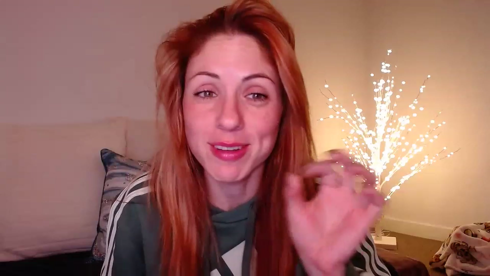 Gallery image thumbnail from AlisOnFire's myfreecams stream on, 02/03/2023, 09:04 image 18 of 20