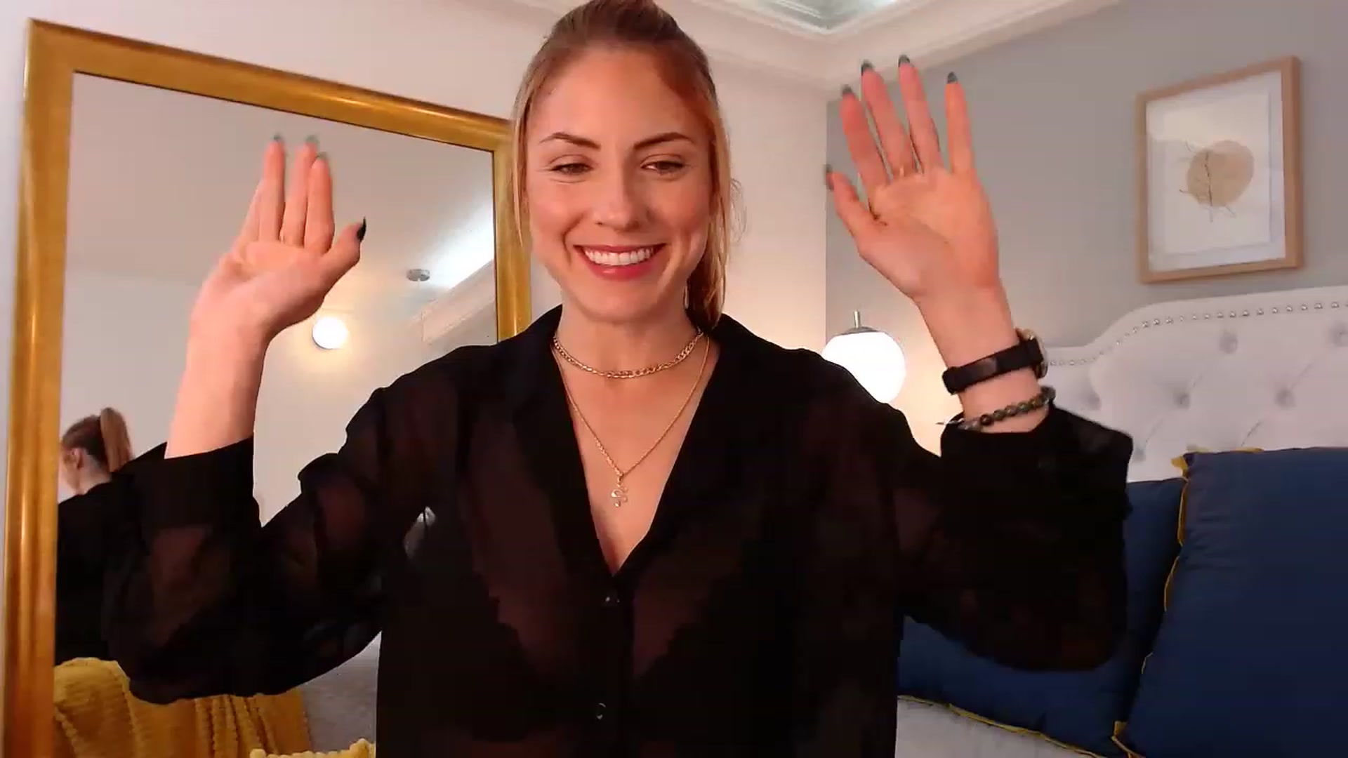 Gallery image thumbnail from AlisOnFire's myfreecams stream on, 03/14/2023, 03:50 image 1 of 20
