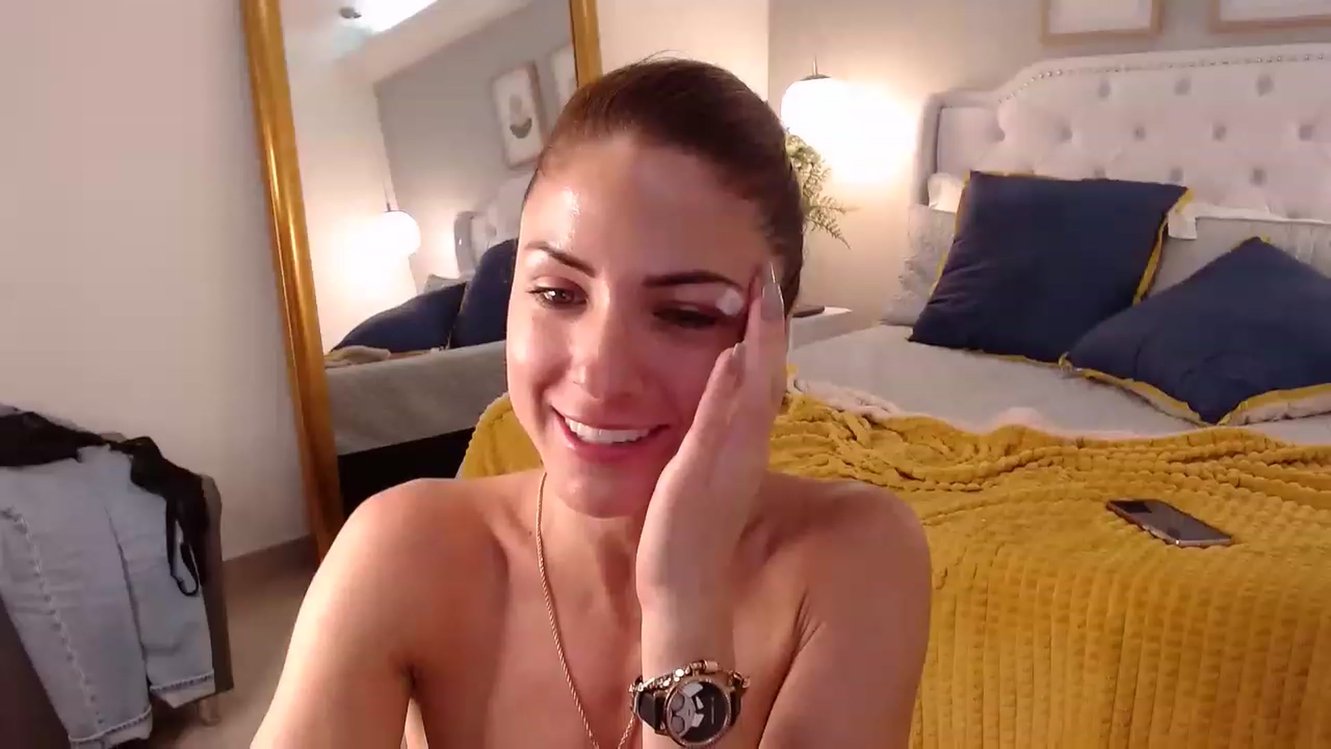 Gallery image thumbnail from AlisOnFire's myfreecams stream on, 05/02/2023, 04:21 image 13 of 20