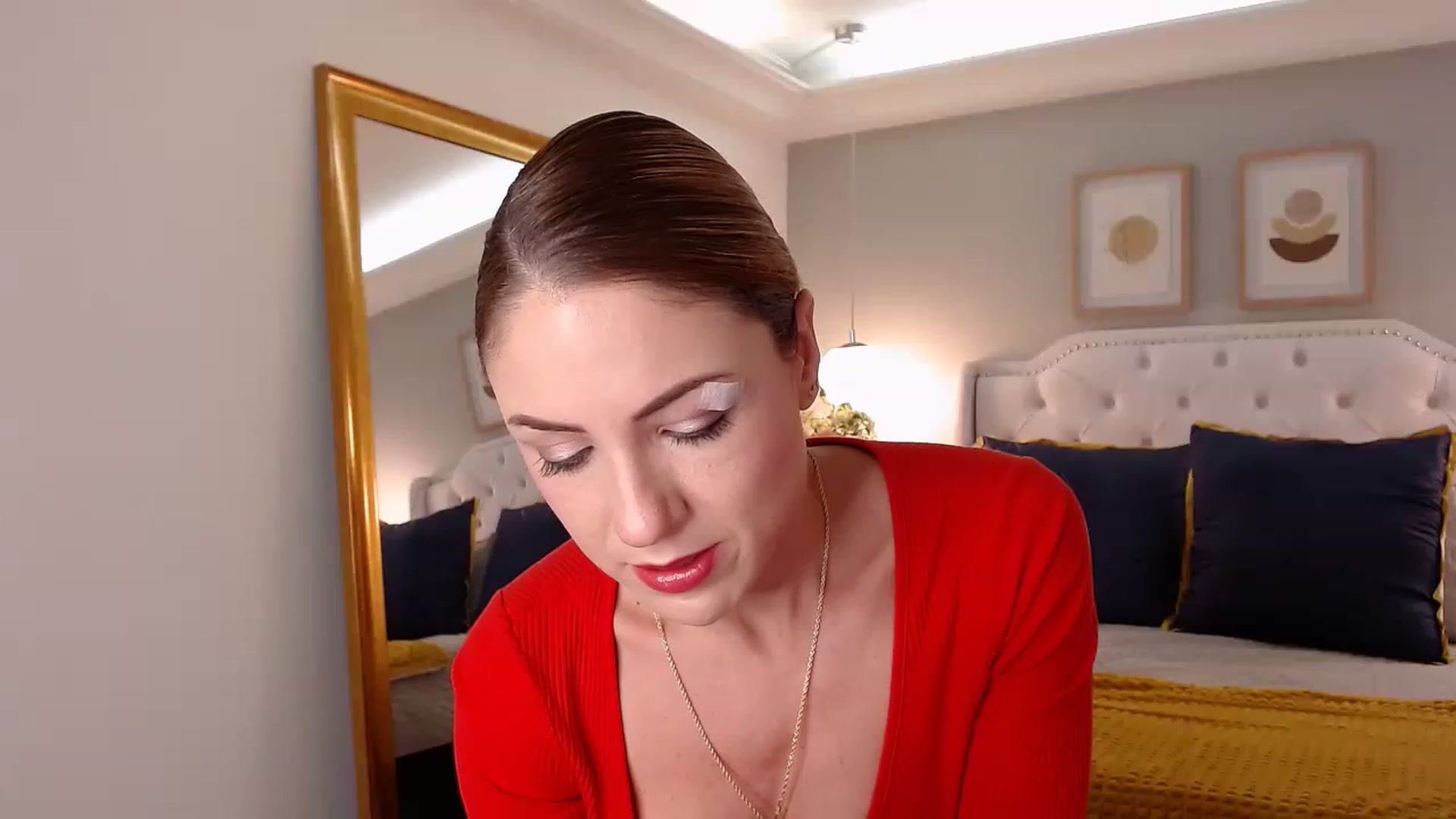 Gallery image thumbnail from AlisOnFire's myfreecams stream on, 05/03/2023, 04:36 image 1 of 20