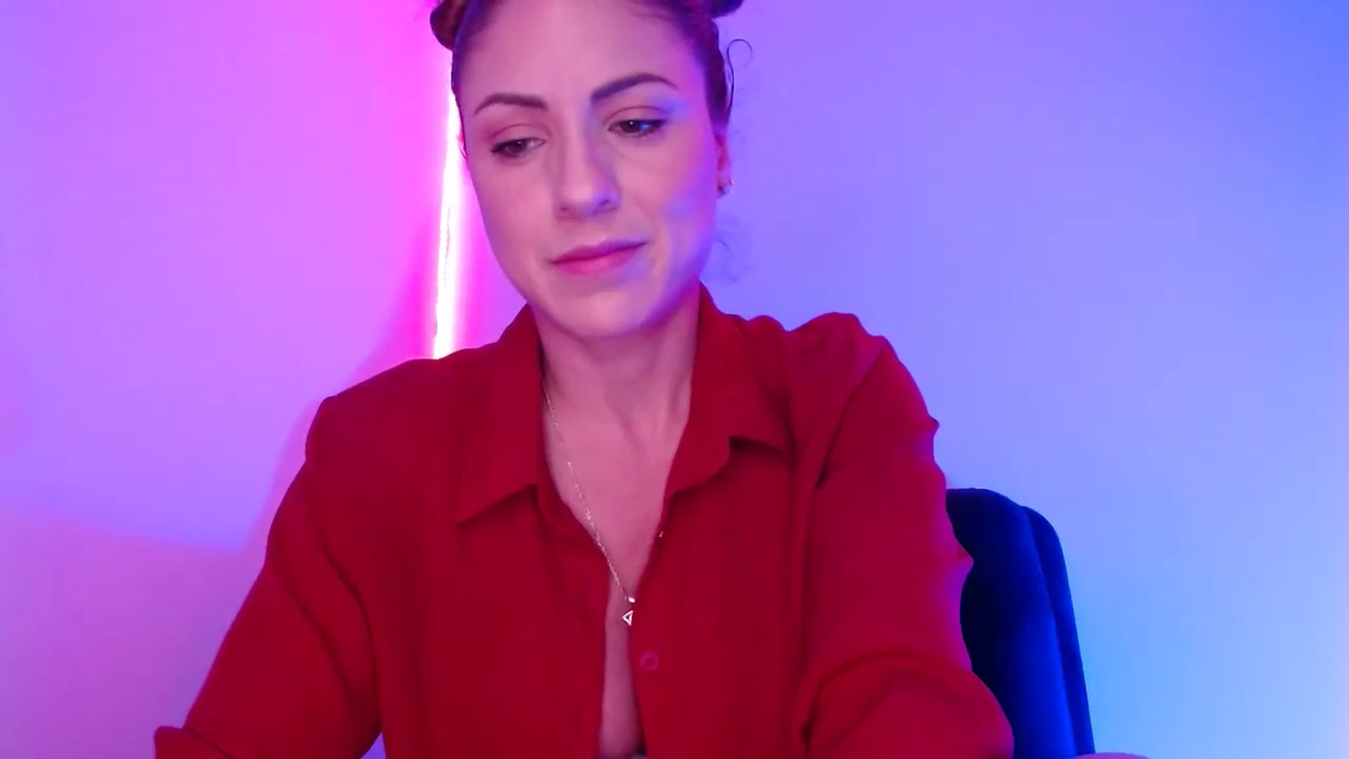 Gallery image thumbnail from AlisOnFire's myfreecams stream on, 09/18/2023, 02:27 image 13 of 20