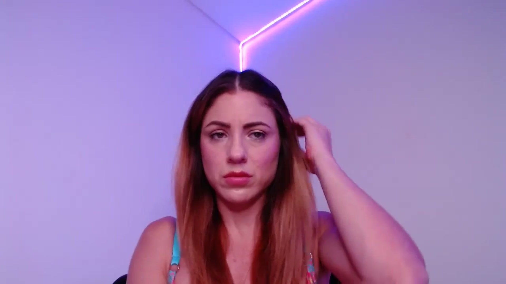 Gallery image thumbnail from AlisOnFire's myfreecams stream on, 11/12/2023, 01:40 image 12 of 20