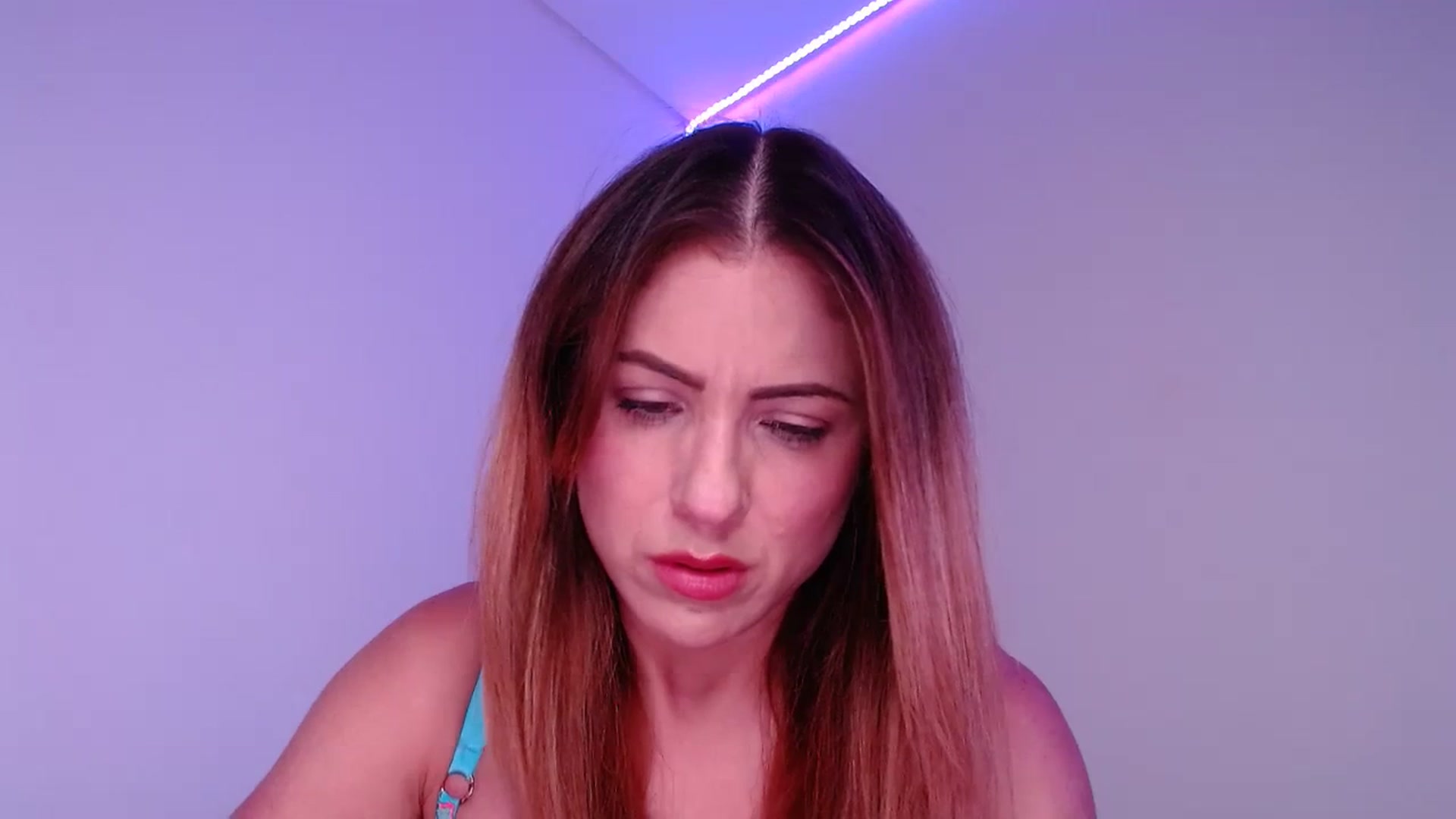 Gallery image thumbnail from AlisOnFire's myfreecams stream on, 11/12/2023, 01:40 image 13 of 20