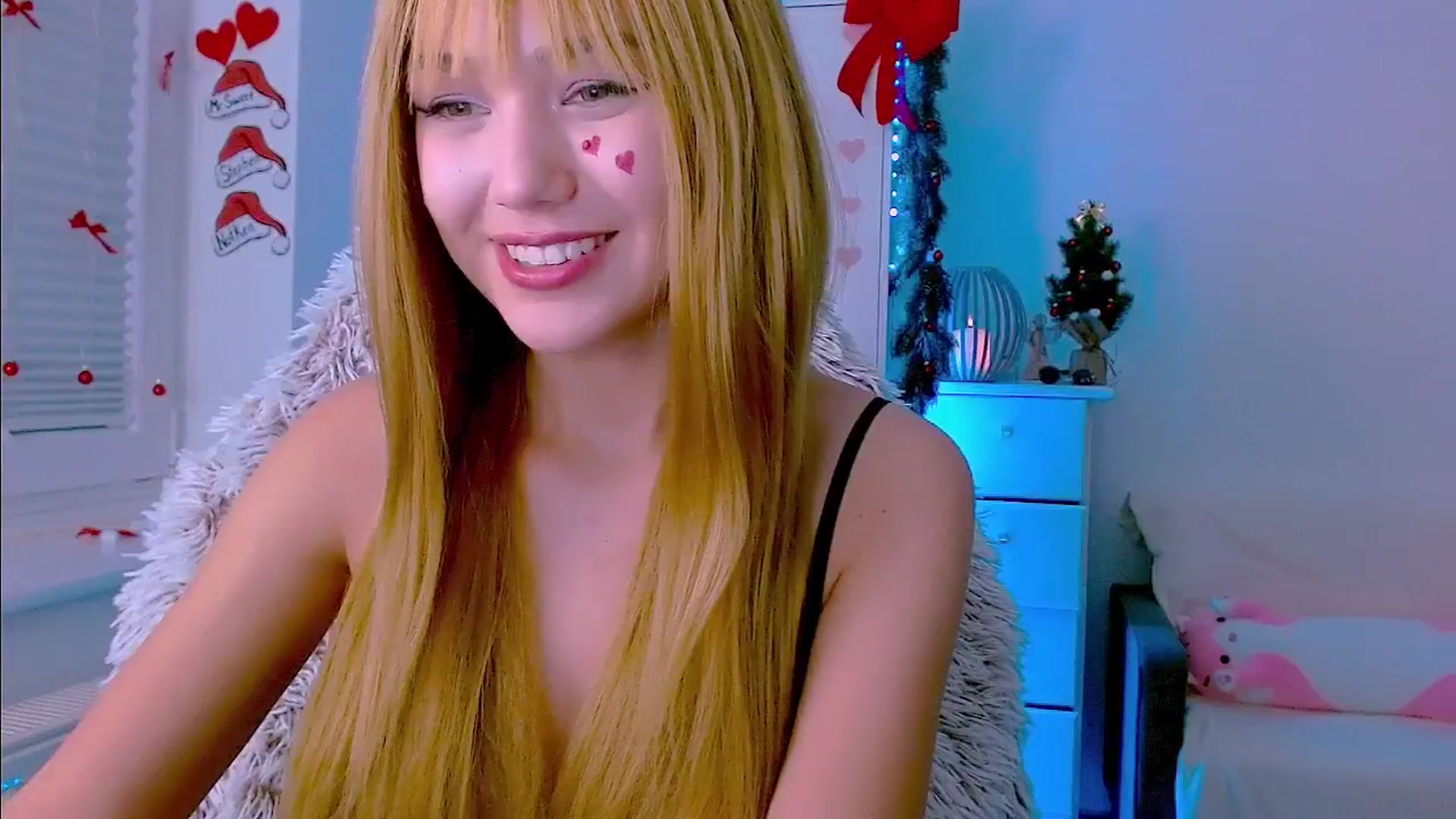 Gallery image thumbnail from AlisSun's myfreecams stream on, 01/02/2026, 06:02 image 8 of 20