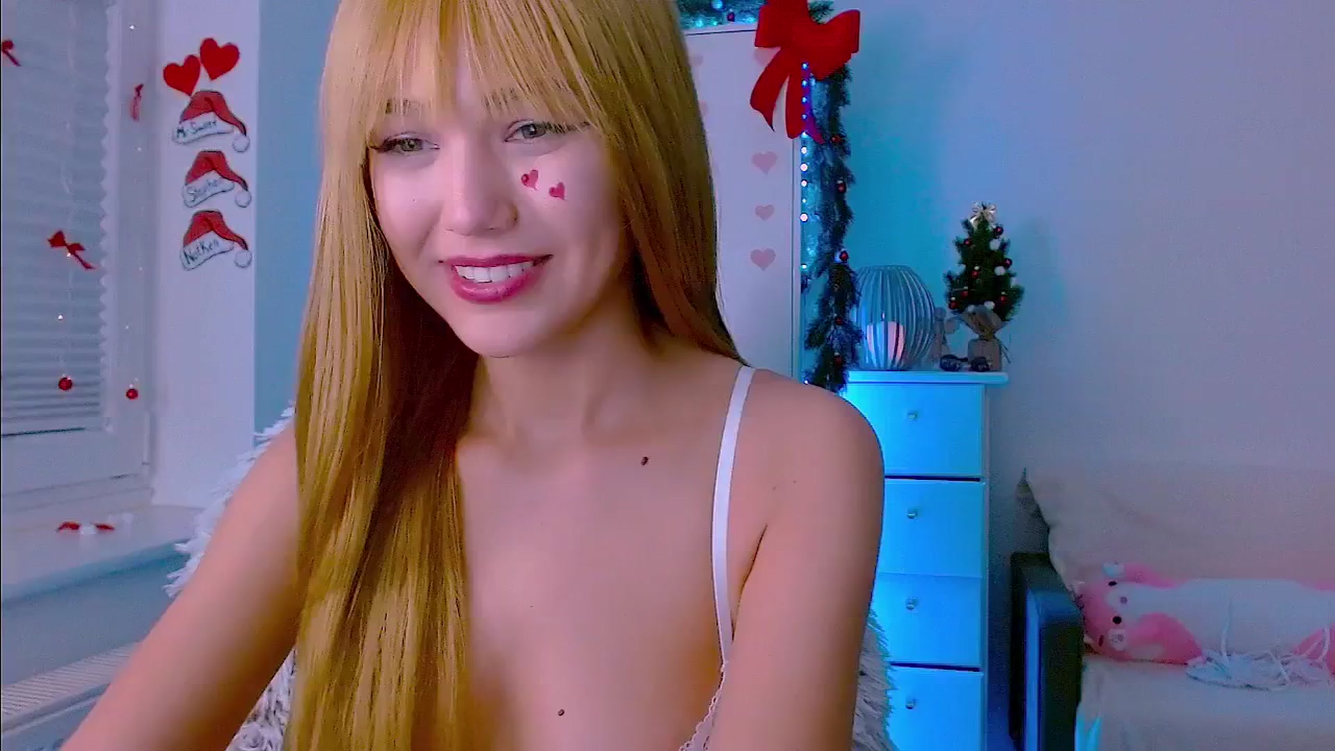 Gallery image thumbnail from AlisSun's myfreecams stream on, 01/03/2026, 05:28 image 4 of 20