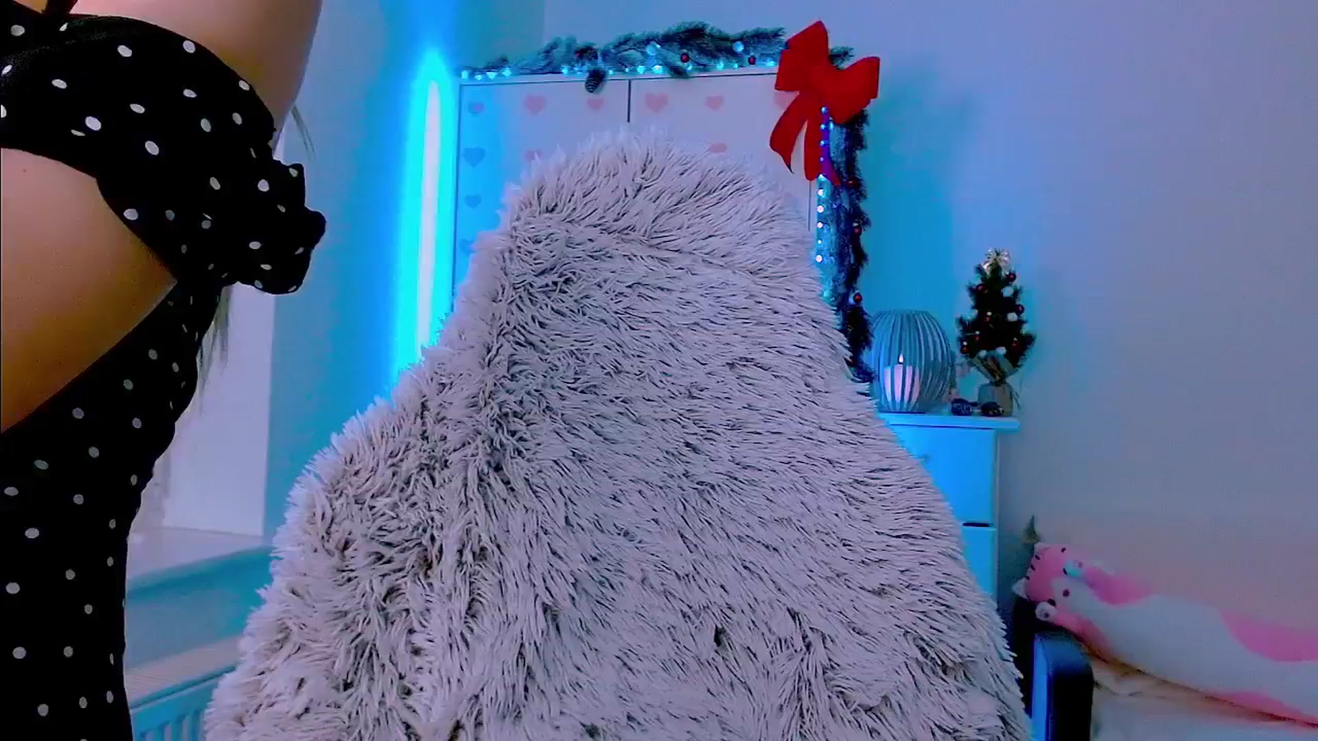 Gallery image thumbnail from AlisSun's myfreecams stream on, 01/04/2026, 06:06 image 1 of 20