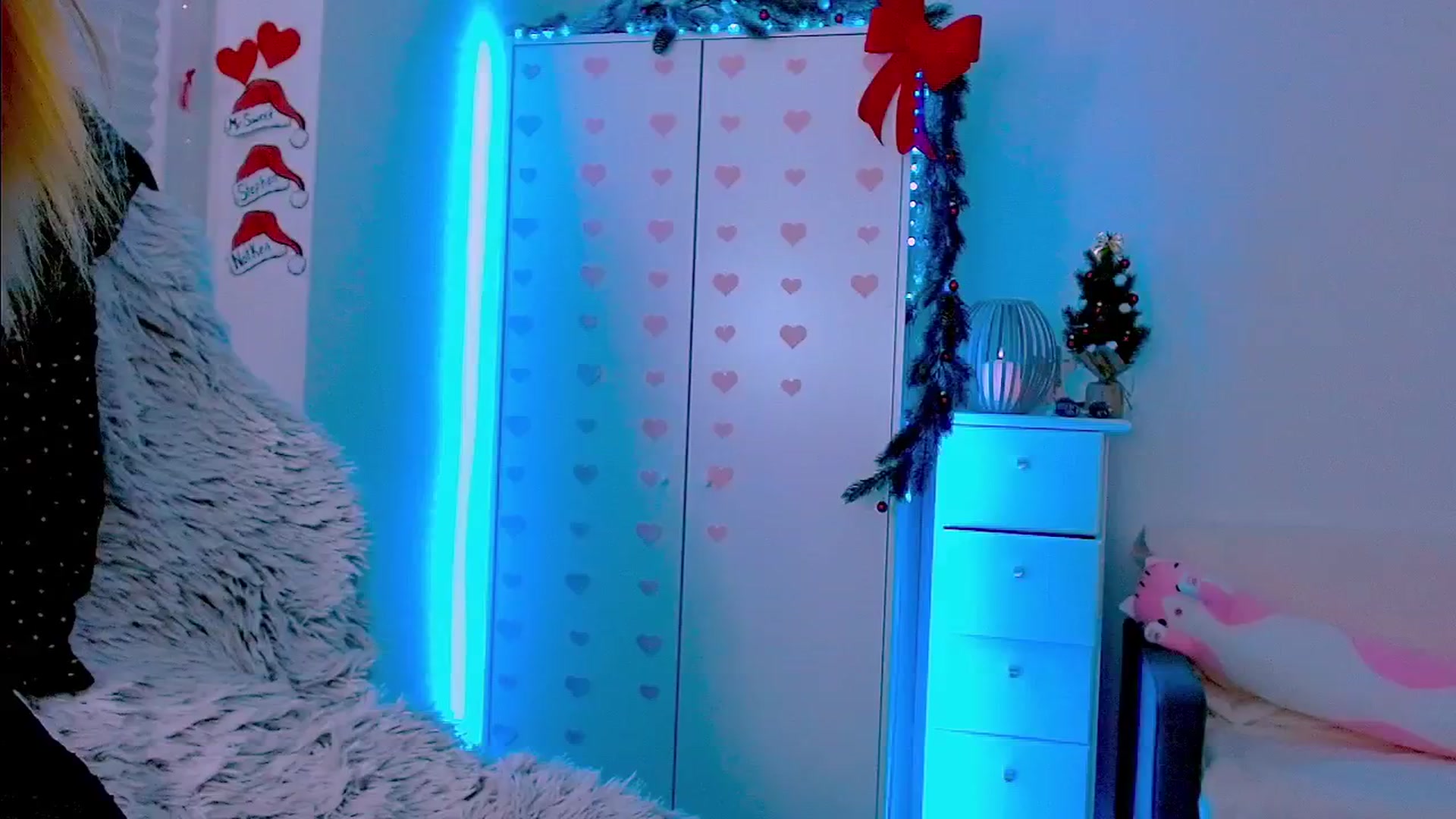 Gallery image thumbnail from AlisSun's myfreecams stream on, 01/04/2026, 07:13 image 1 of 20